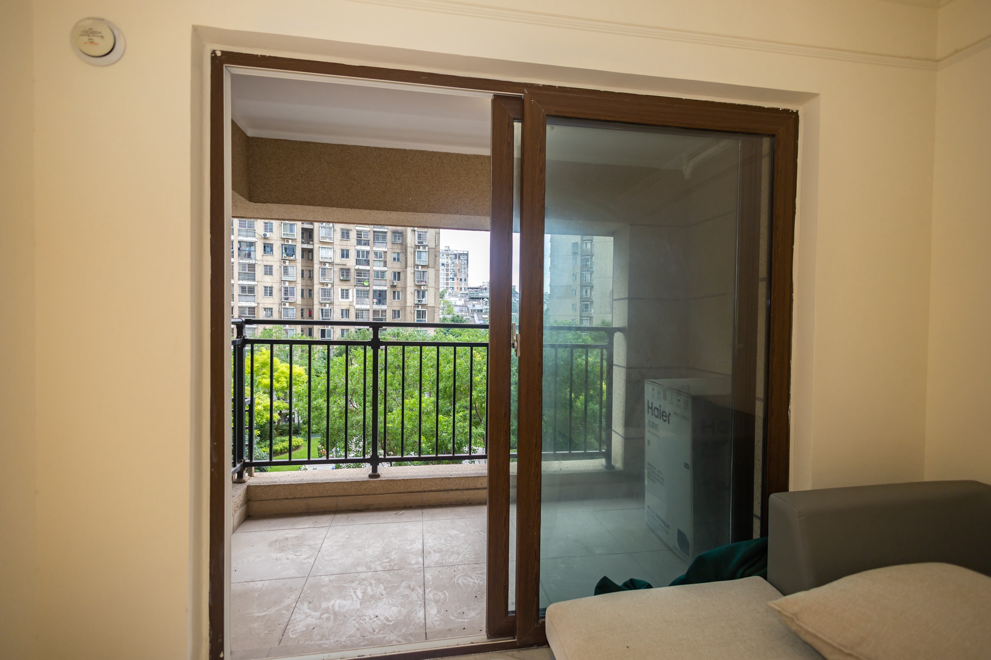 碧桂园中央花园  3室2厅2卫    88.0万 碧桂园中央花园  3室2厅2卫    88.0万阳台