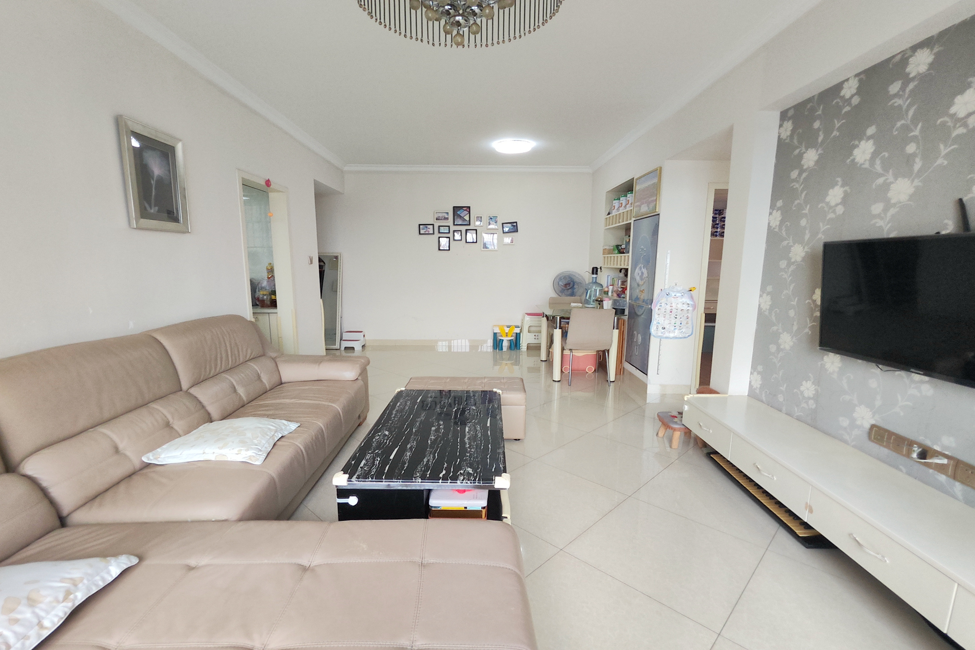 都市兰亭 2室2厅1卫 62.0万 都市兰亭 2室2厅1卫 62.0万客厅