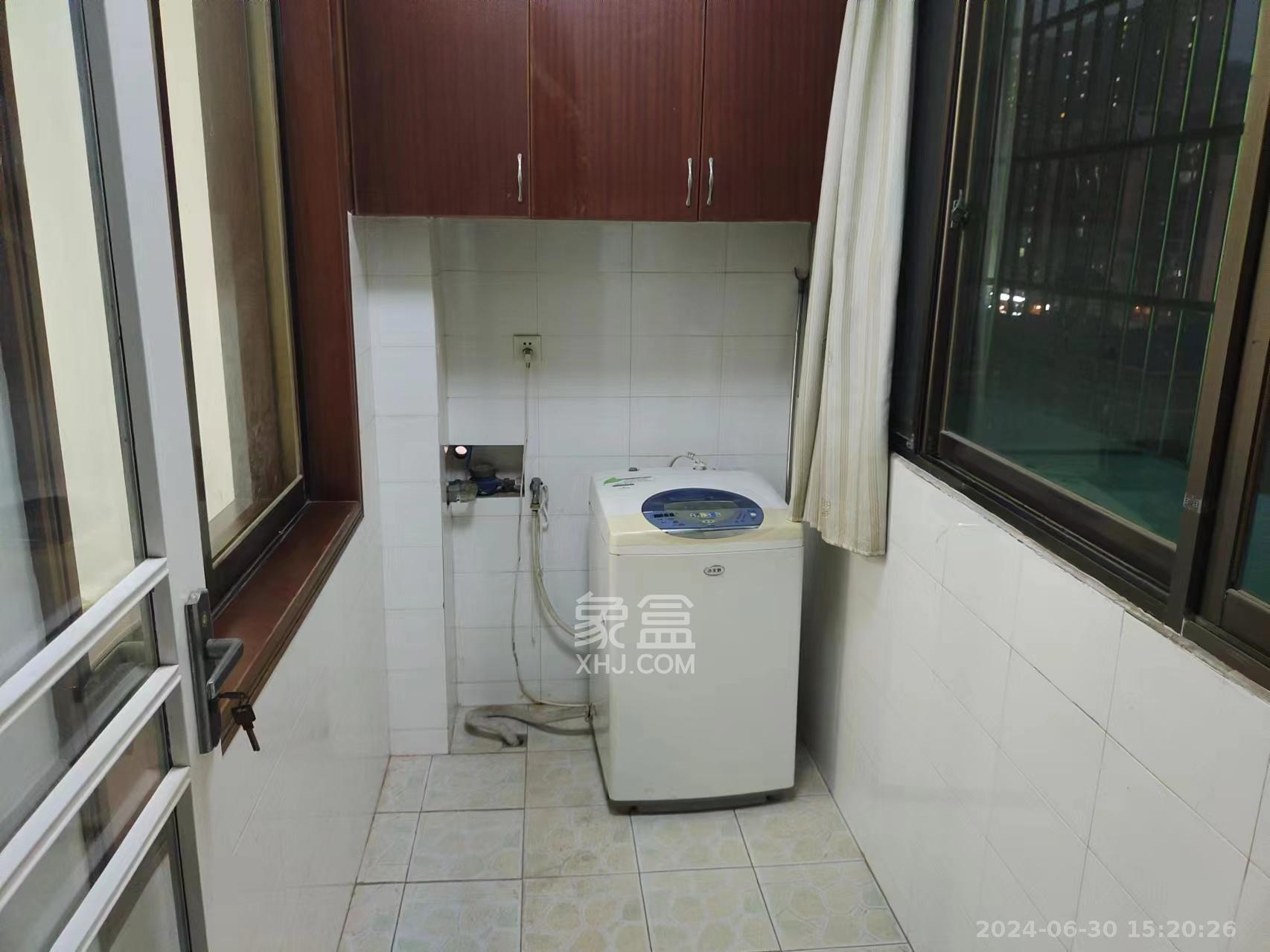 众鑫建材市场（长沙县星沙镇皮具市场）  1室1厅1卫    900.0元/月室内图1