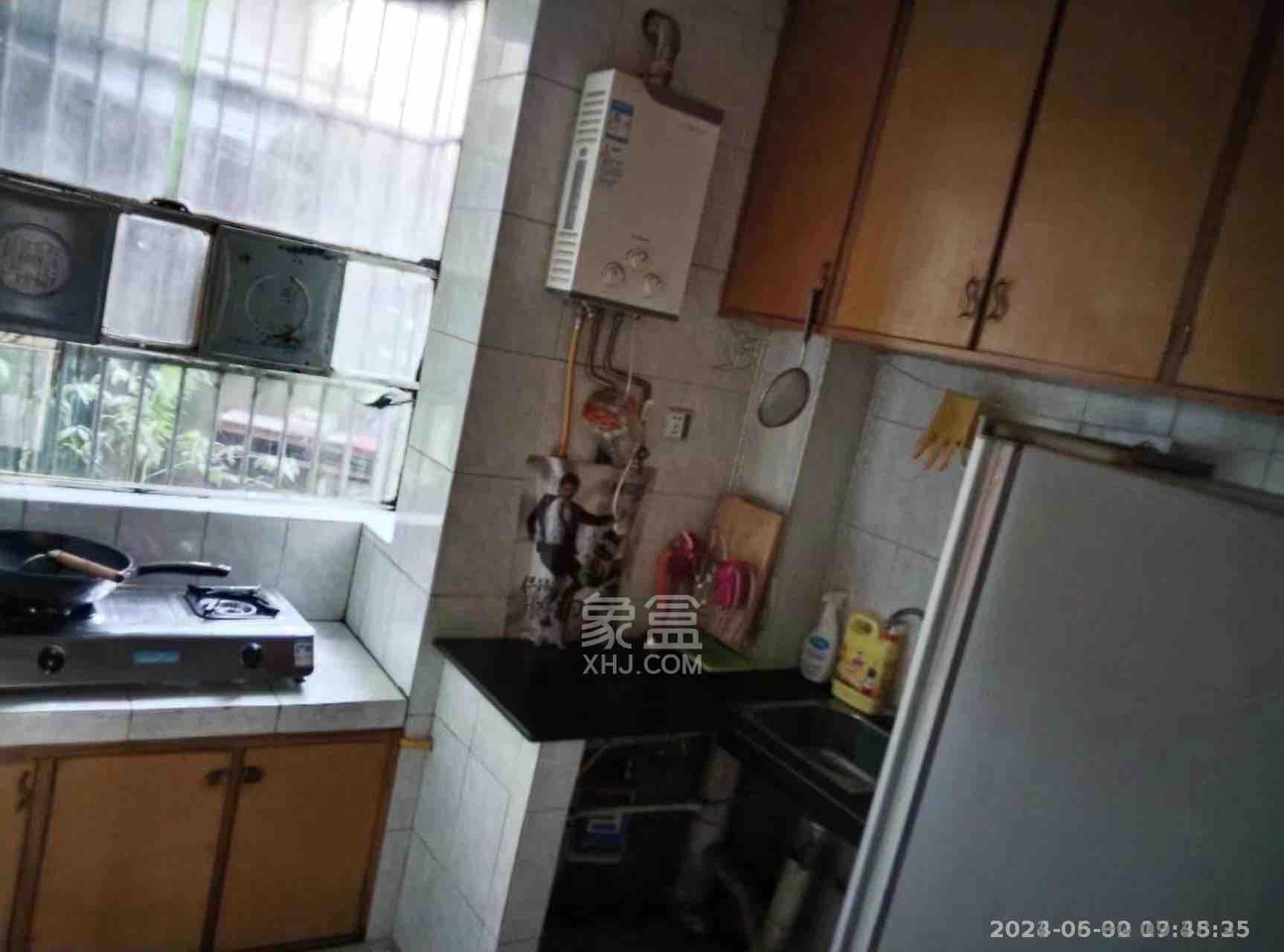建设北路散盘  2室1厅1卫   700.00元/月室内图