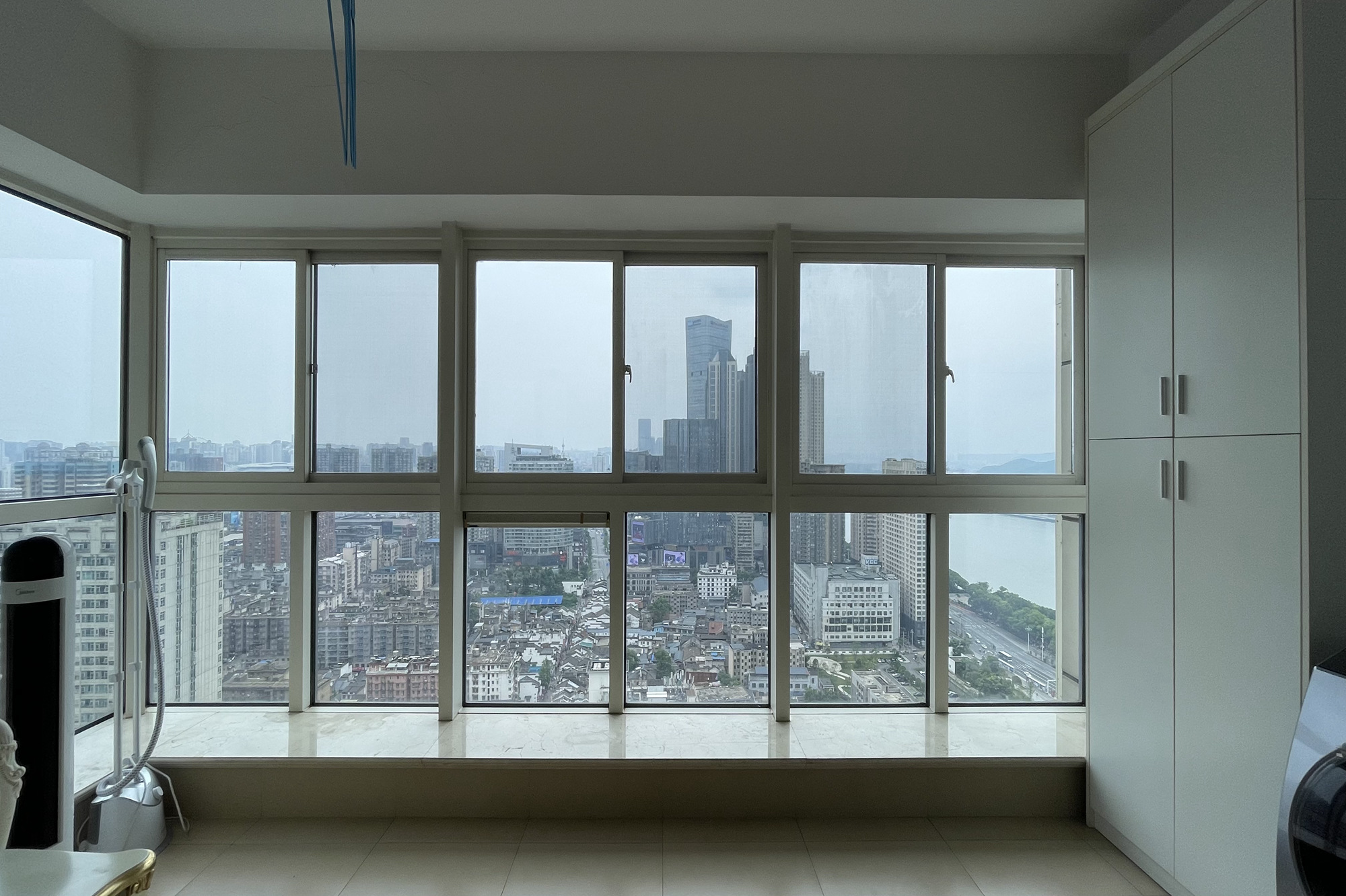 万达公馆  3室2厅4卫   478.00万阳台