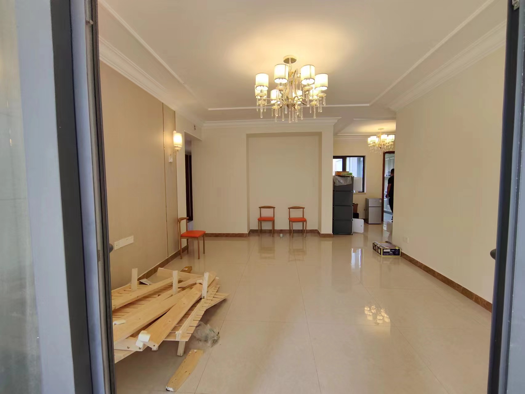 恒大华府 4室2厅2卫 89.8万 恒大华府 4室2厅2卫 89.8万室内图