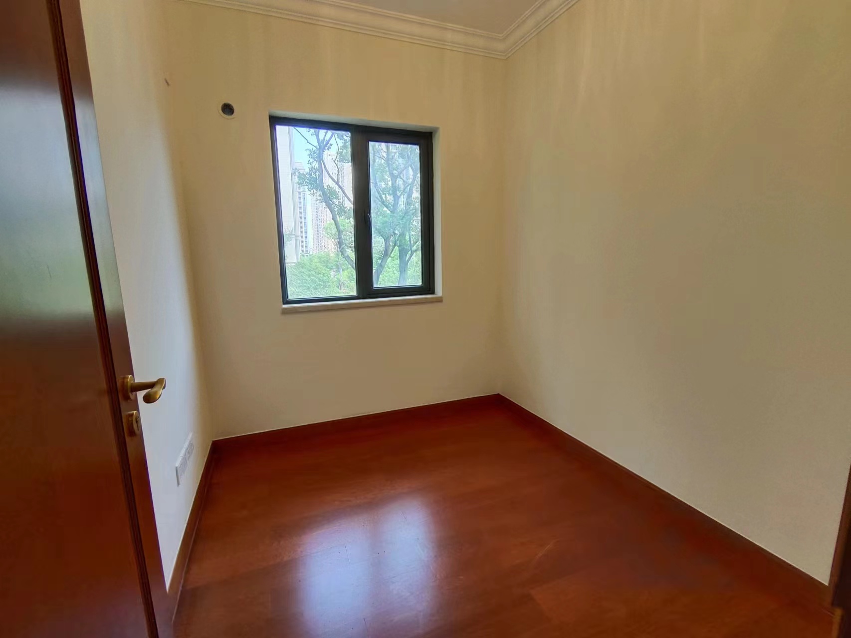 恒大华府 4室2厅2卫 89.8万 恒大华府 4室2厅2卫 89.8万室内图