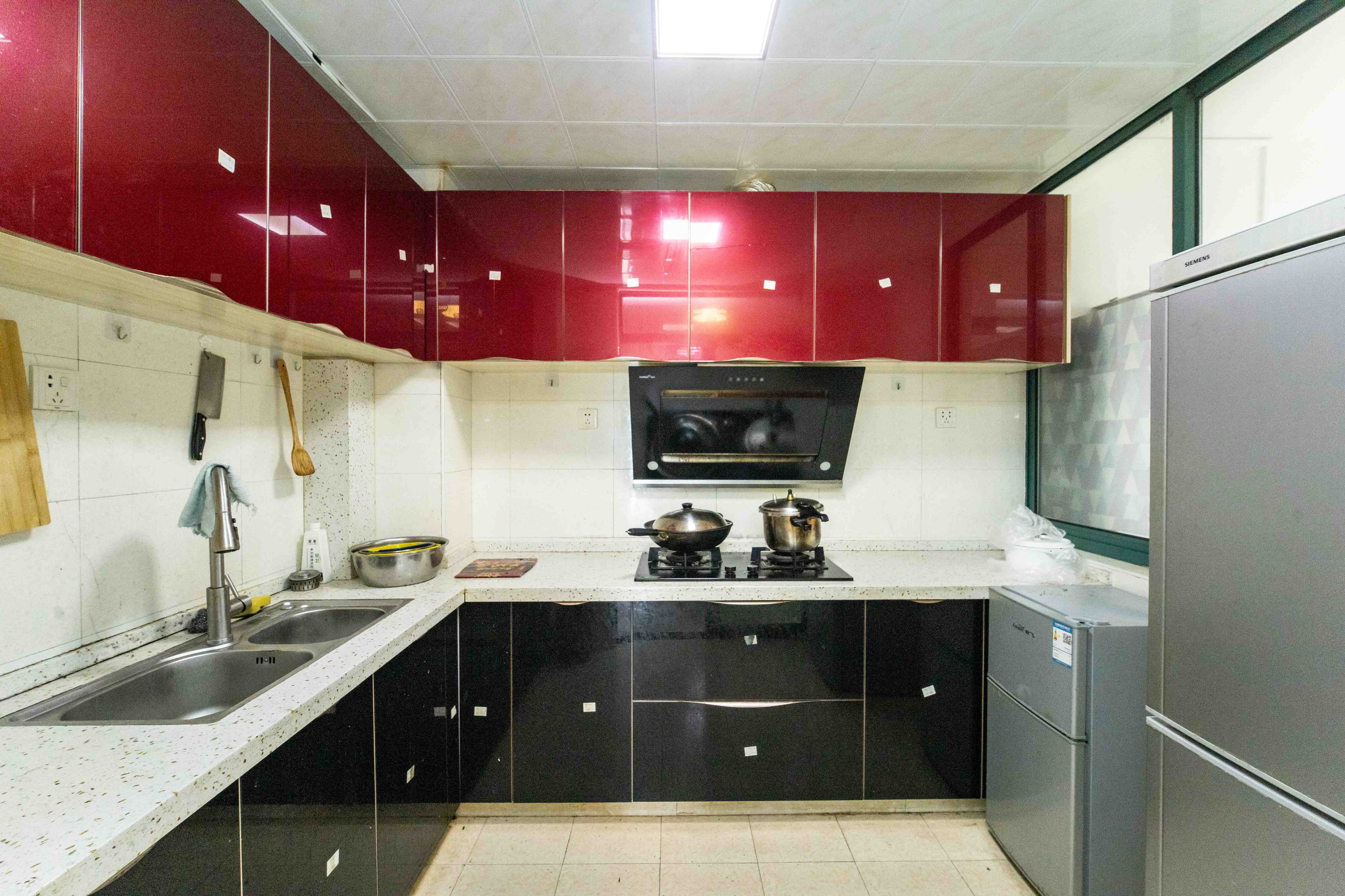 东来苑  3室2厅1卫    135.0万厨房