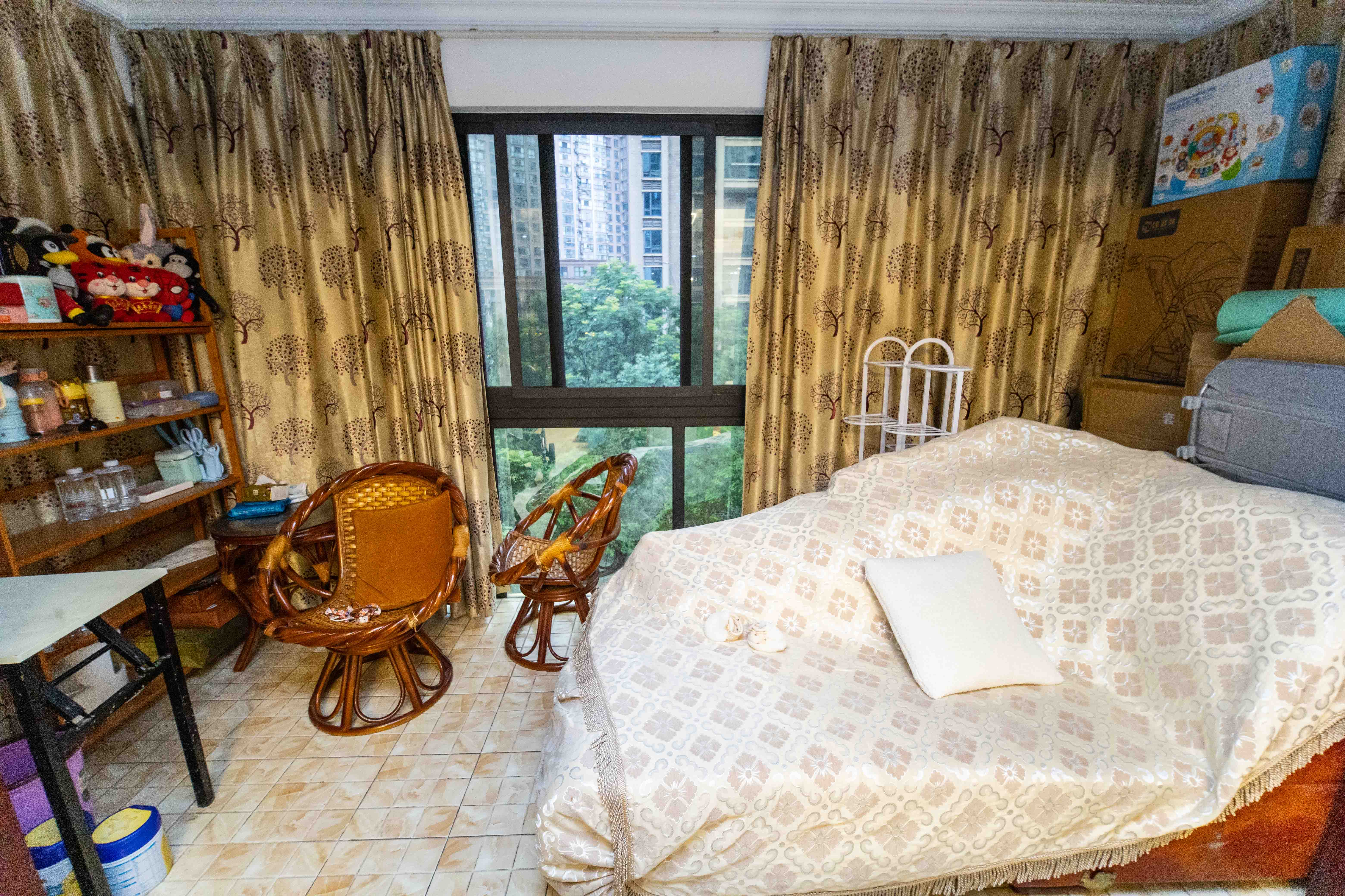 长房白沙湾 4室2厅2卫 156.0万 长房白沙湾 4室2厅2卫 156.0万阳台