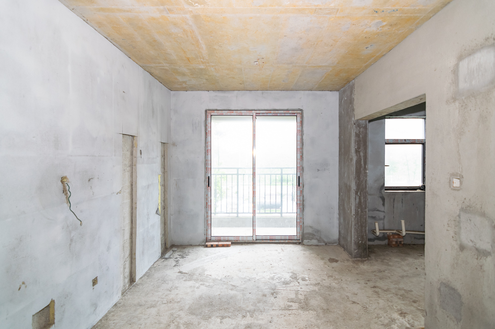 大汉汉府一期  5室2厅2卫    85.0万 大汉汉府一期  5室2厅2卫    85.0万客厅