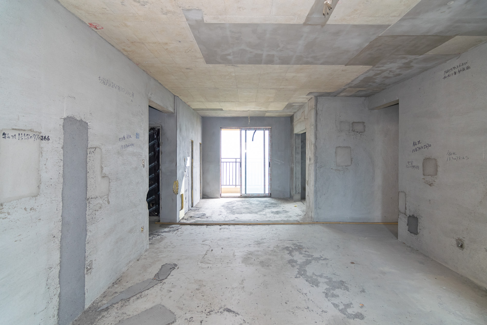 大汉汉府一期  5室2厅2卫    110.0万 大汉汉府一期  5室2厅2卫    110.0万客厅