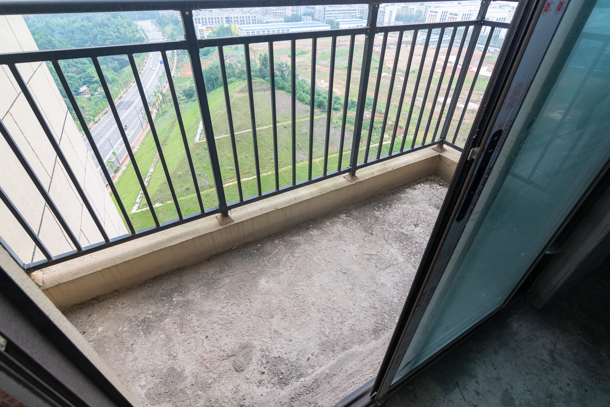 大汉汉府一期  5室2厅2卫    110.0万 大汉汉府一期  5室2厅2卫    110.0万阳台