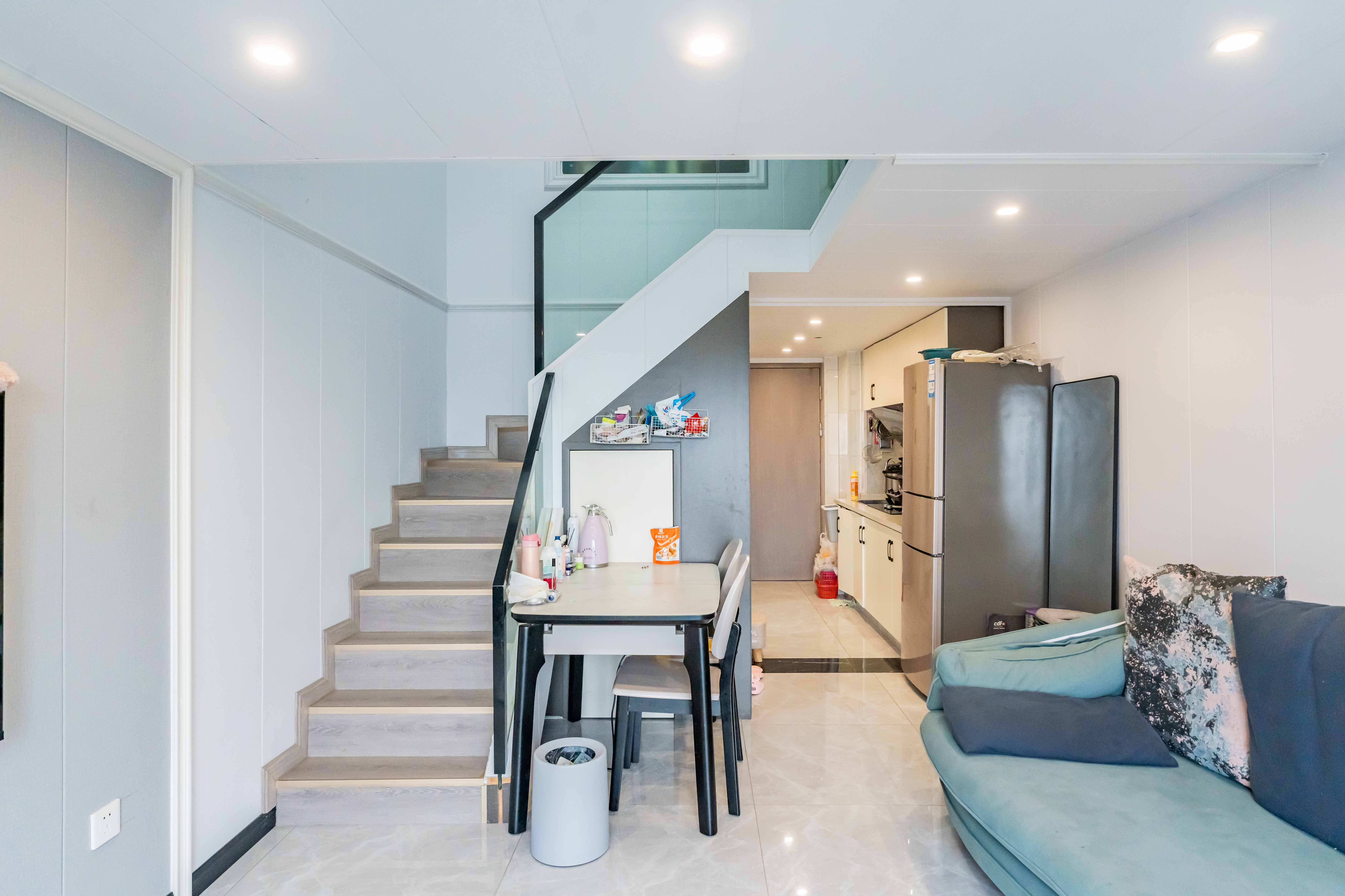 藏珑湖上公馆 2室1厅1卫 40.0万 藏珑湖上公馆 2室1厅1卫 40.0万客厅