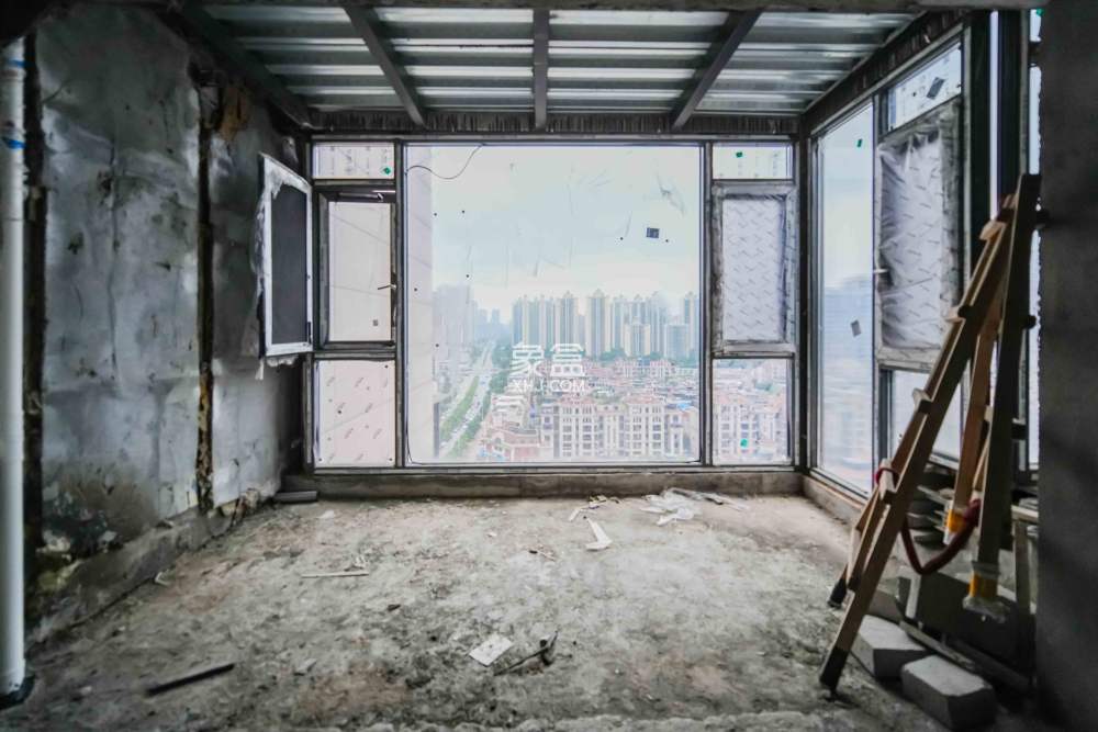 明昇壹城（明昇时代广场）一期  4室2厅2卫    357.97万