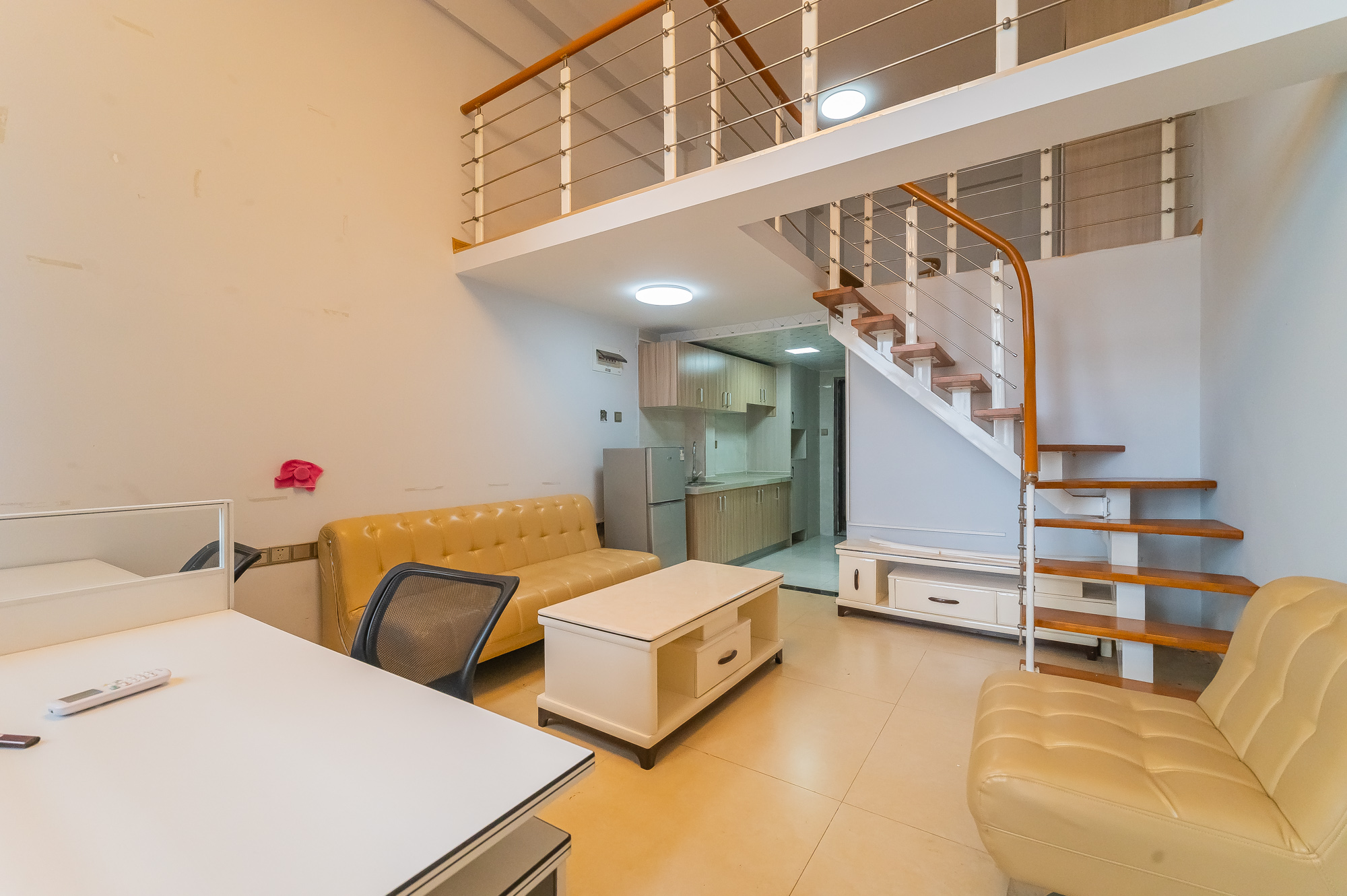 华润置地广场二期  2室1厅1卫    25.8万 华润置地广场二期  2室1厅1卫    25.8万客厅