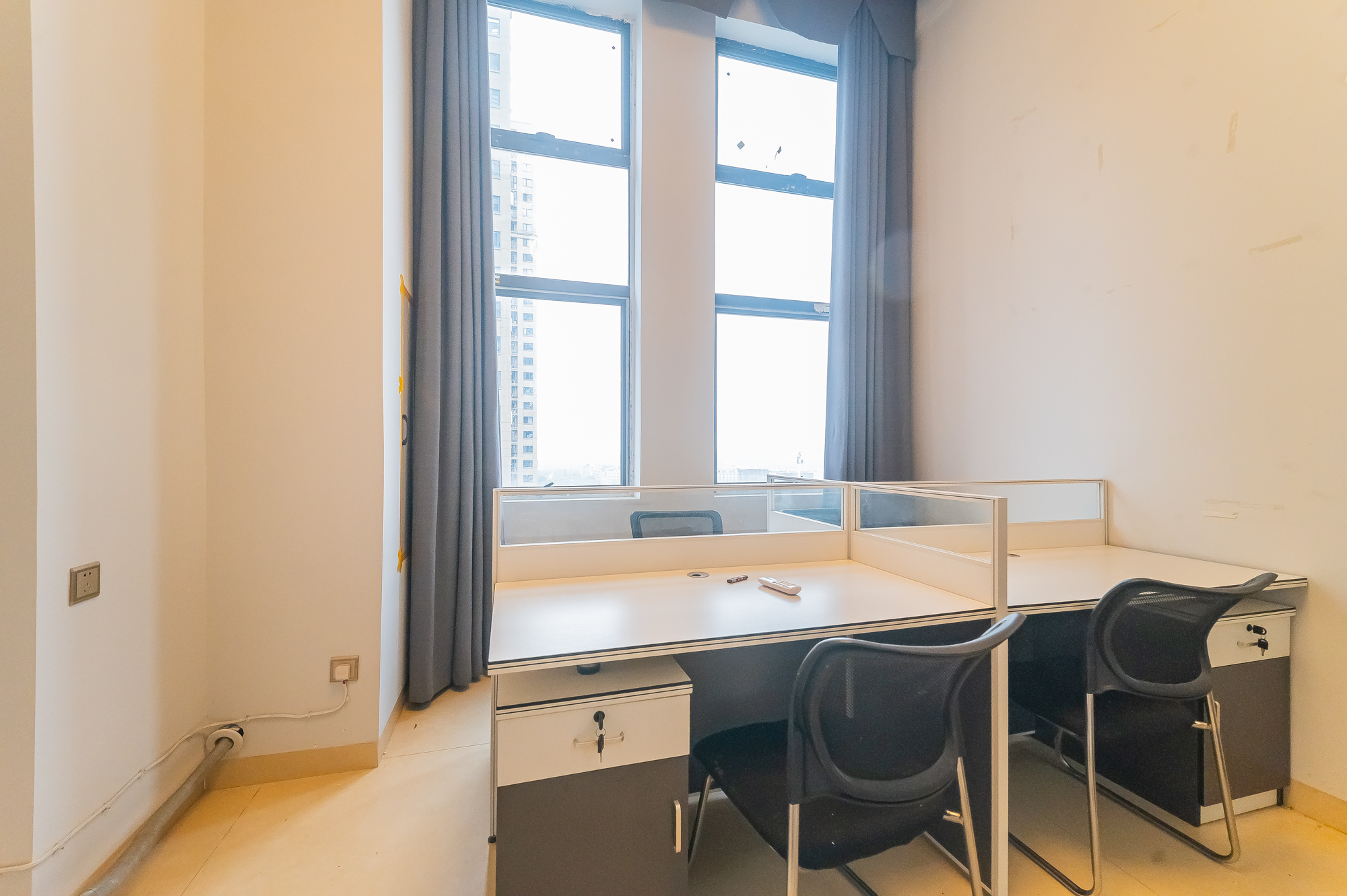 华润置地广场二期  2室1厅1卫    25.8万 华润置地广场二期  2室1厅1卫    25.8万阳台