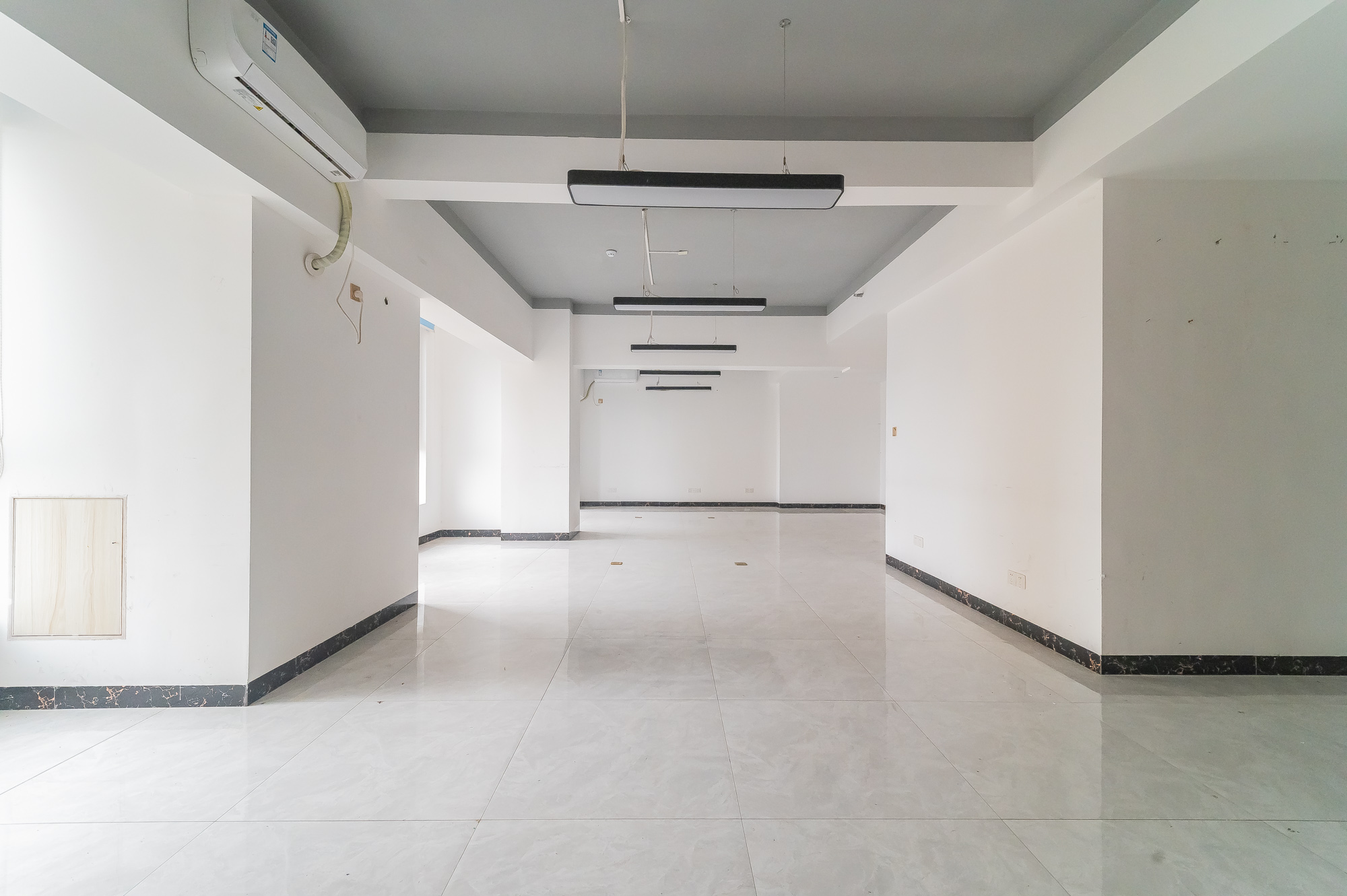 MOMA当代广场  1室1厅1卫    19.8万 MOMA当代广场  1室1厅1卫    19.8万客厅