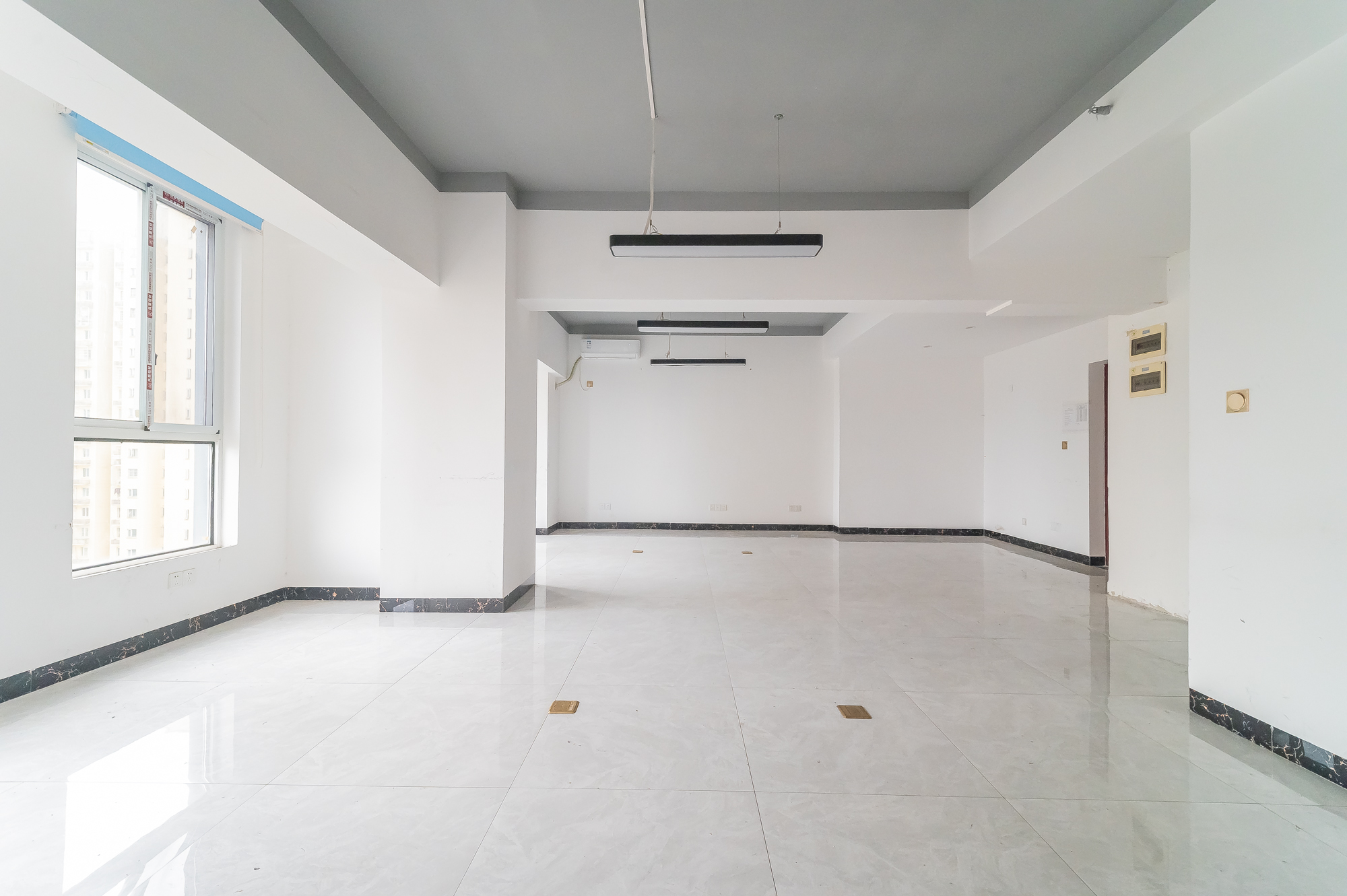 MOMA当代广场 1室1厅1卫 19.8万 MOMA当代广场 1室1厅1卫 19.8万客厅