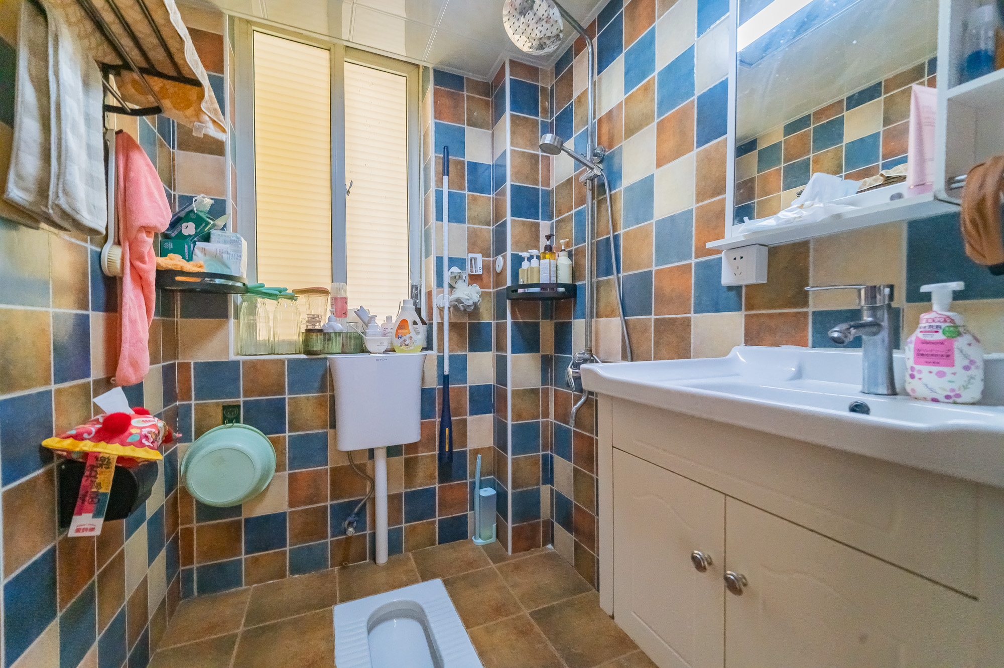 广泰家园  2室1厅1卫    51.5万 广泰家园  2室1厅1卫    51.5万卫生间