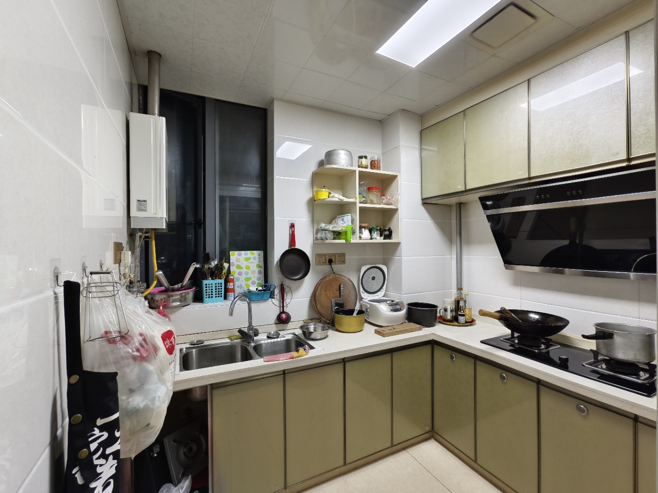 泰山公馆 2室2厅1卫 52.8万 泰山公馆 2室2厅1卫 52.8万室内图