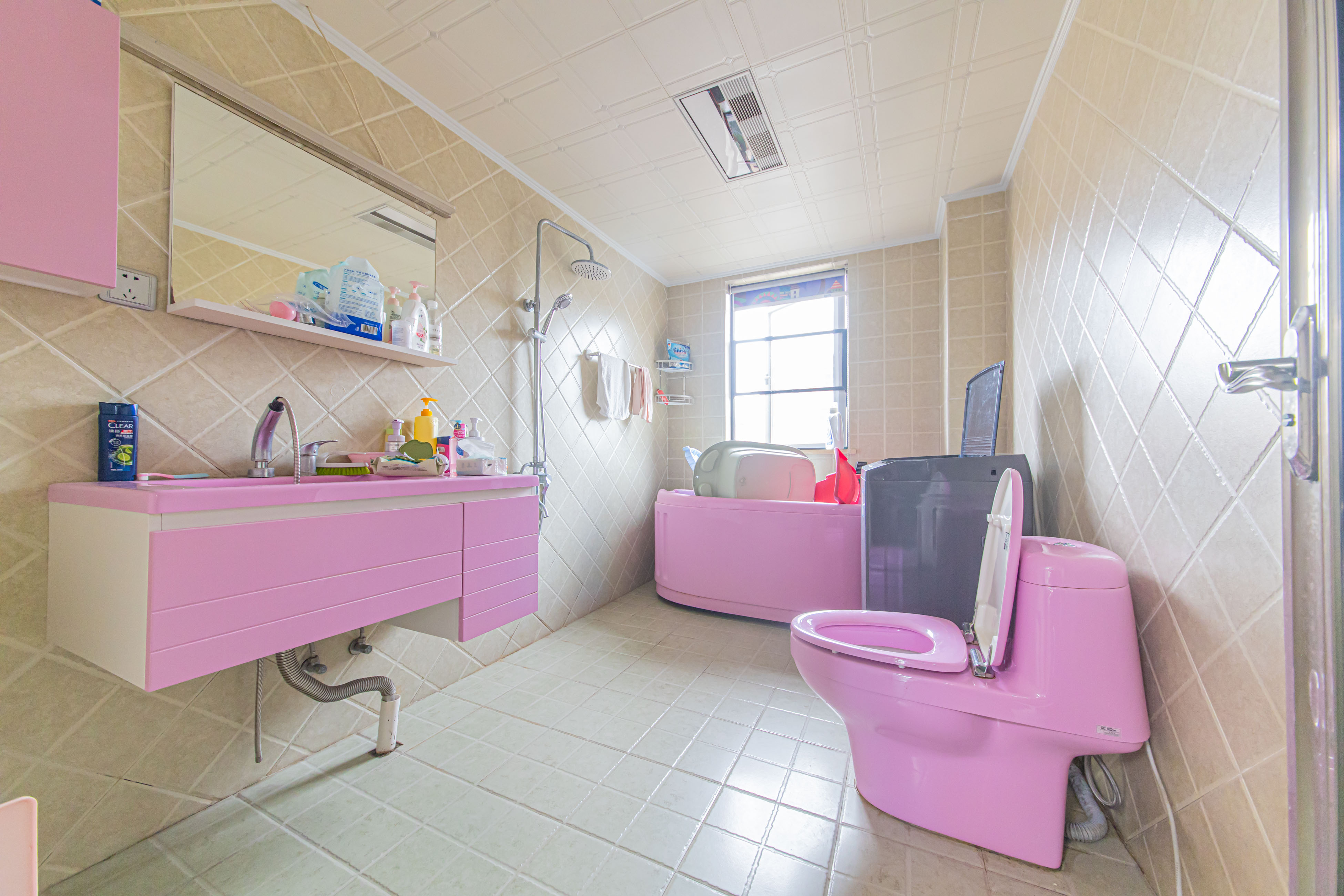 中建芙蓉嘉苑 4室2厅2卫 145.0万 中建芙蓉嘉苑 4室2厅2卫 145.0万卫生间