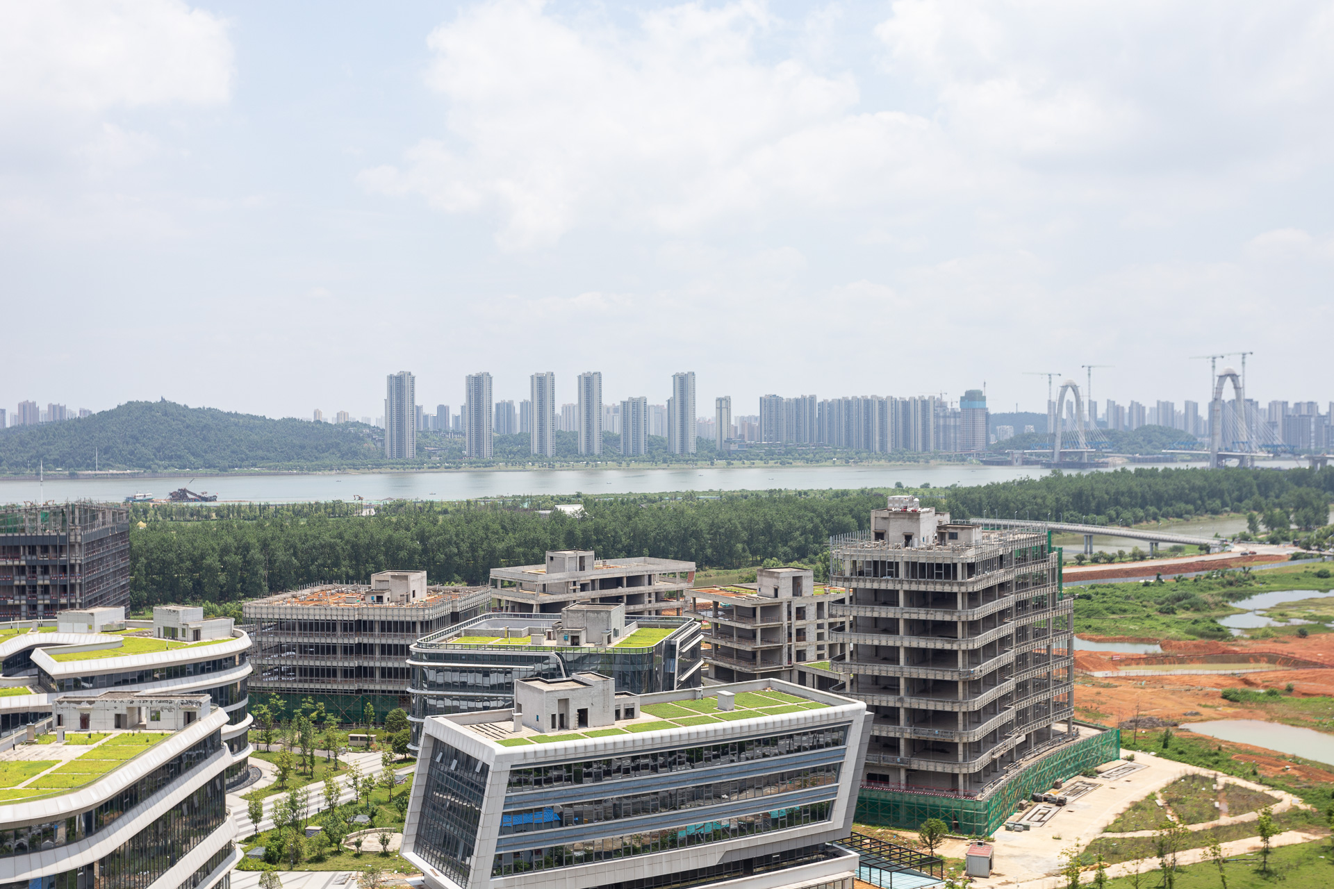 润和湘江天地AB区 4室2厅2卫 195.0万 润和湘江天地AB区 4室2厅2卫 195.0万其他