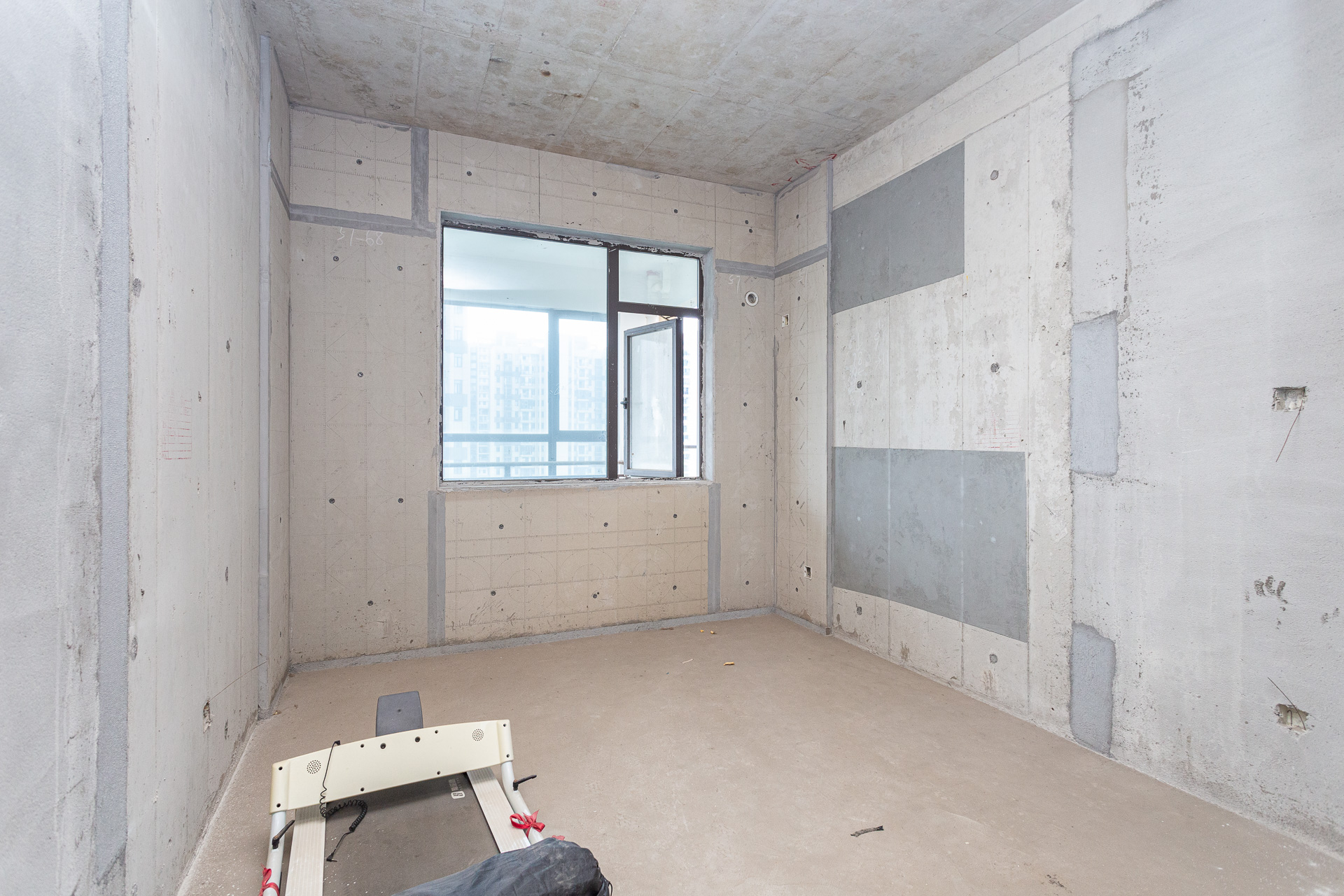 润和湘江天地AB区 4室2厅2卫 195.0万 润和湘江天地AB区 4室2厅2卫 195.0万卧室