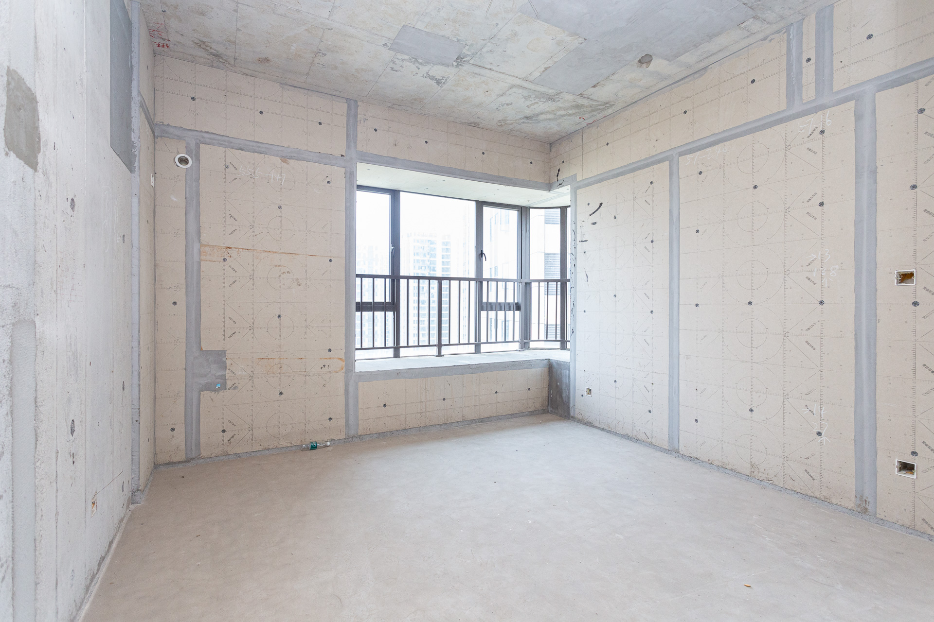 润和湘江天地AB区 4室2厅2卫 195.0万 润和湘江天地AB区 4室2厅2卫 195.0万卧室