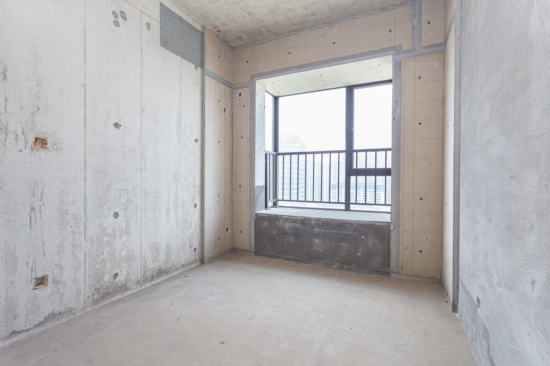 润和湘江天地AB区 4室2厅2卫 195.0万 润和湘江天地AB区 4室2厅2卫 195.0万卧室