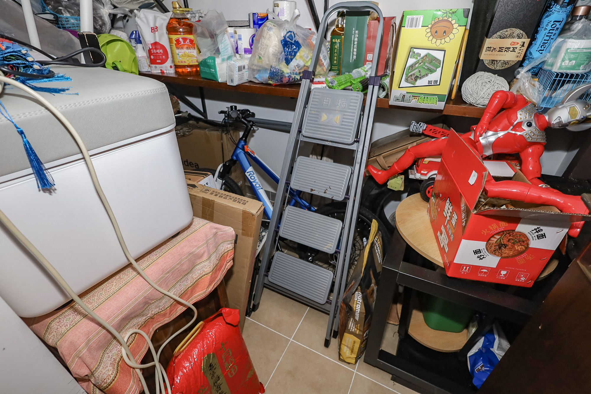 八方小区B区  5室2厅2卫   1193.00万其他