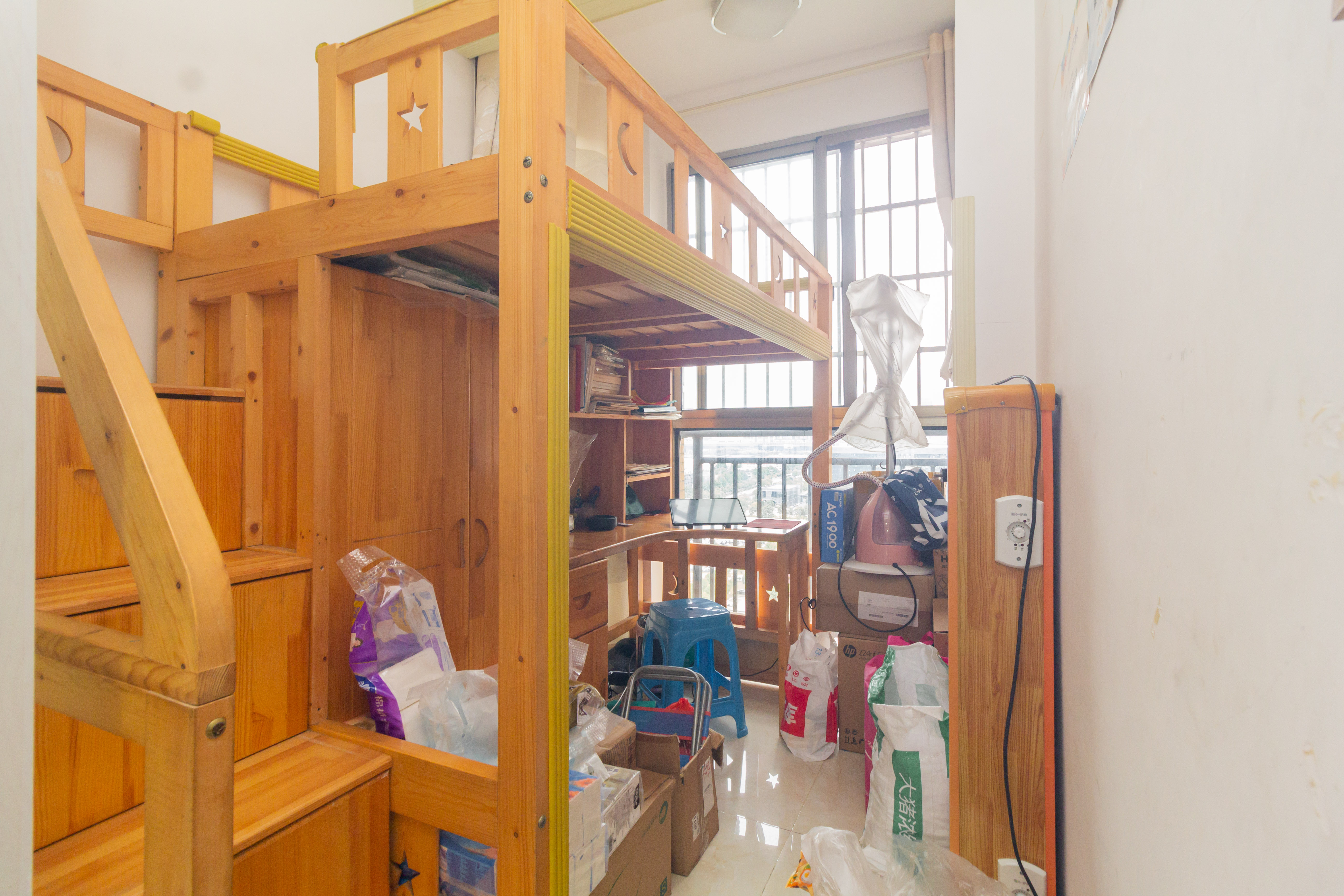 和泉嘉园 3室2厅1卫 58.0万 和泉嘉园 3室2厅1卫 58.0万卧室