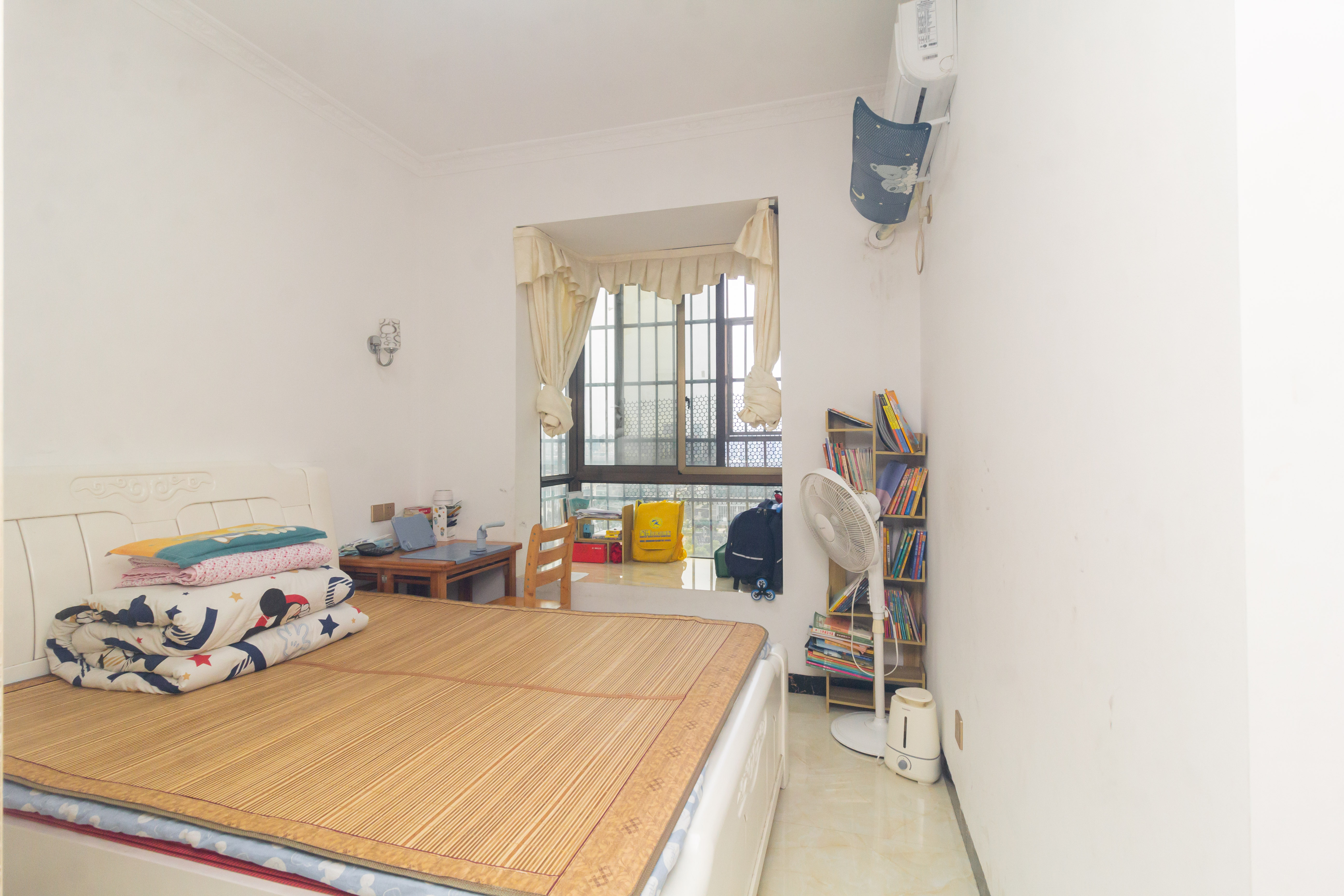 和泉嘉园 3室2厅1卫 58.0万 和泉嘉园 3室2厅1卫 58.0万卧室