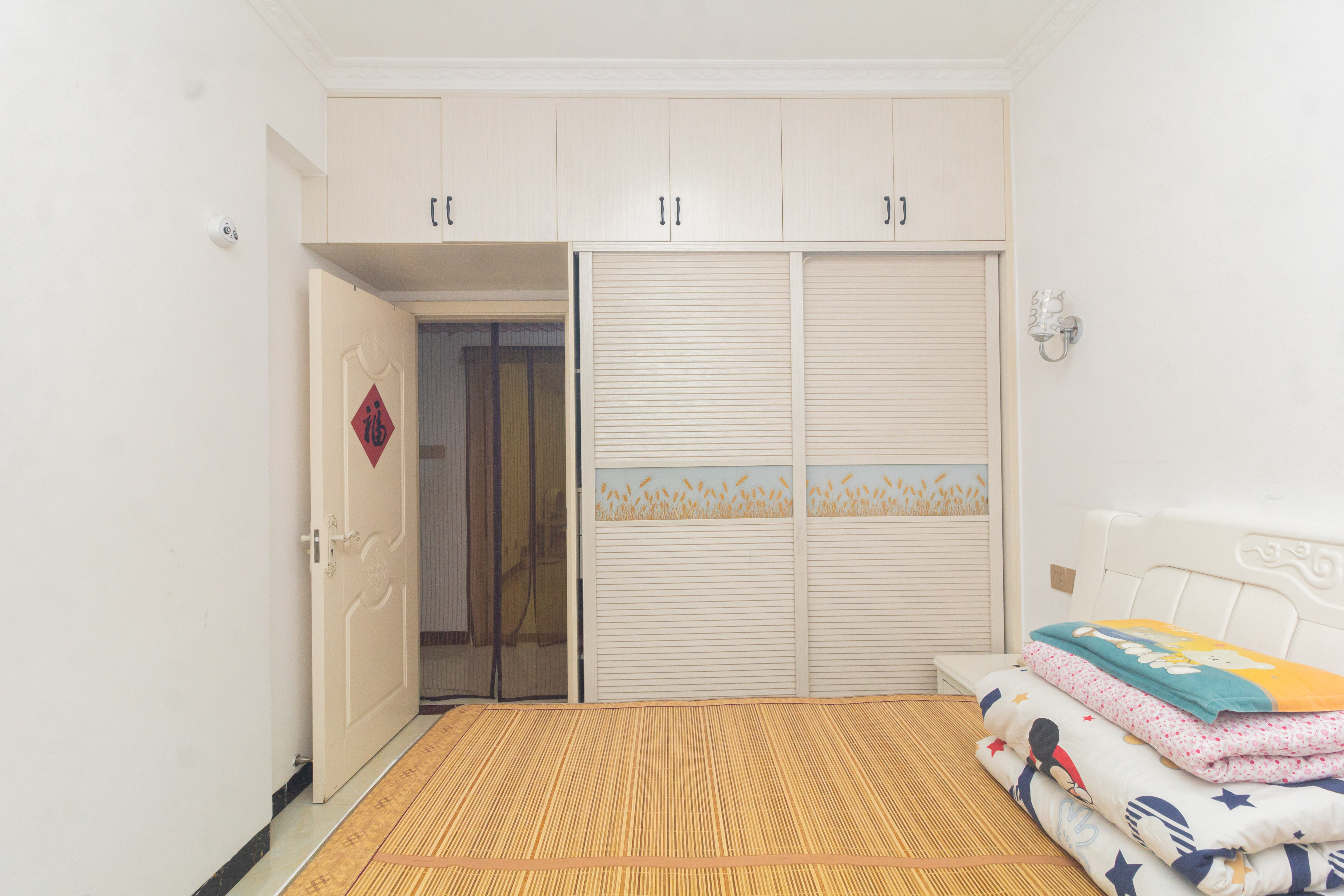 和泉嘉园 3室2厅1卫 58.0万 和泉嘉园 3室2厅1卫 58.0万卧室