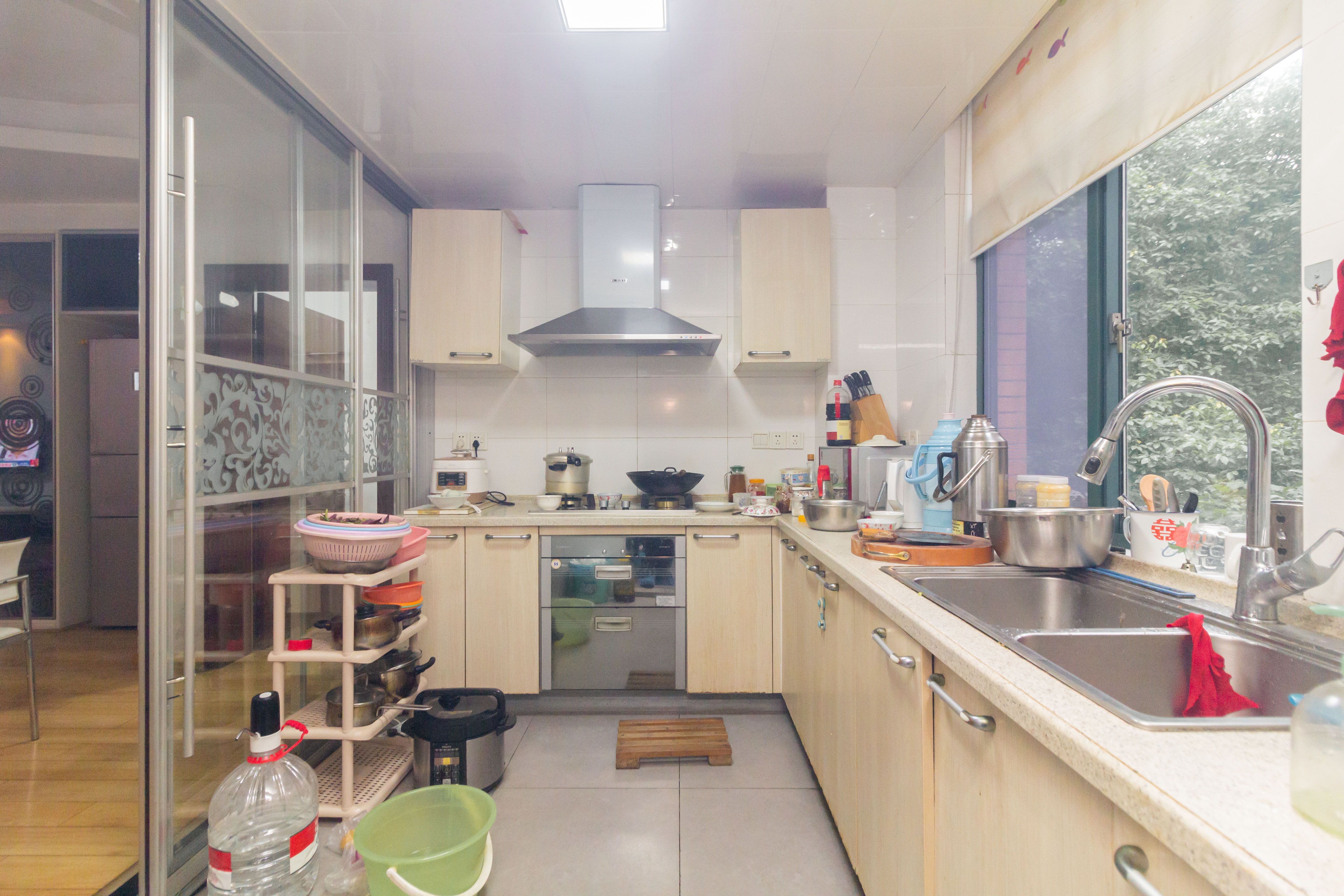 东业早安星城  4室2厅2卫    118.0万厨房