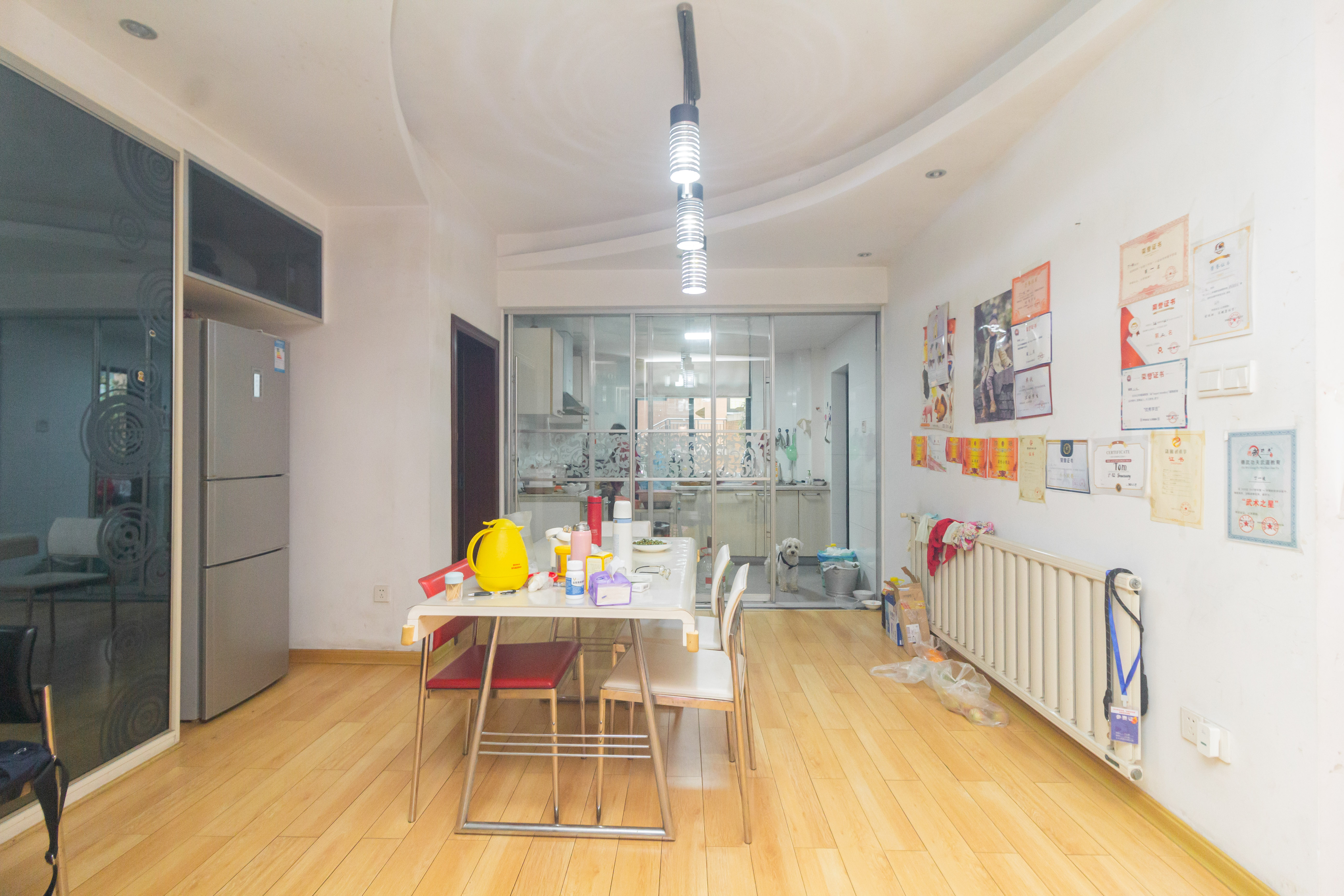 东业早安星城  4室2厅2卫    118.0万客厅