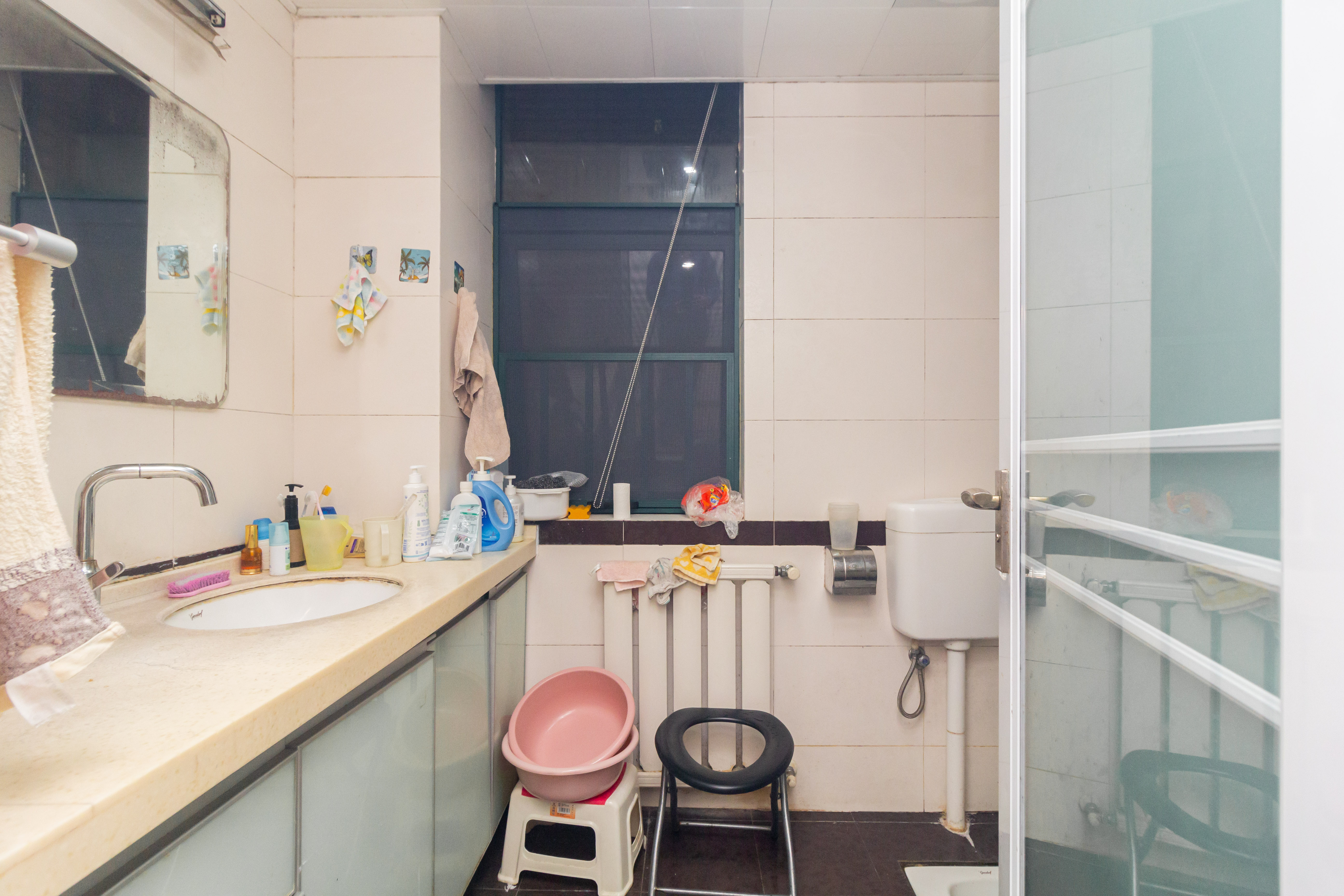 东业早安星城 4室2厅2卫 118.0万 东业早安星城 4室2厅2卫 118.0万卫生间