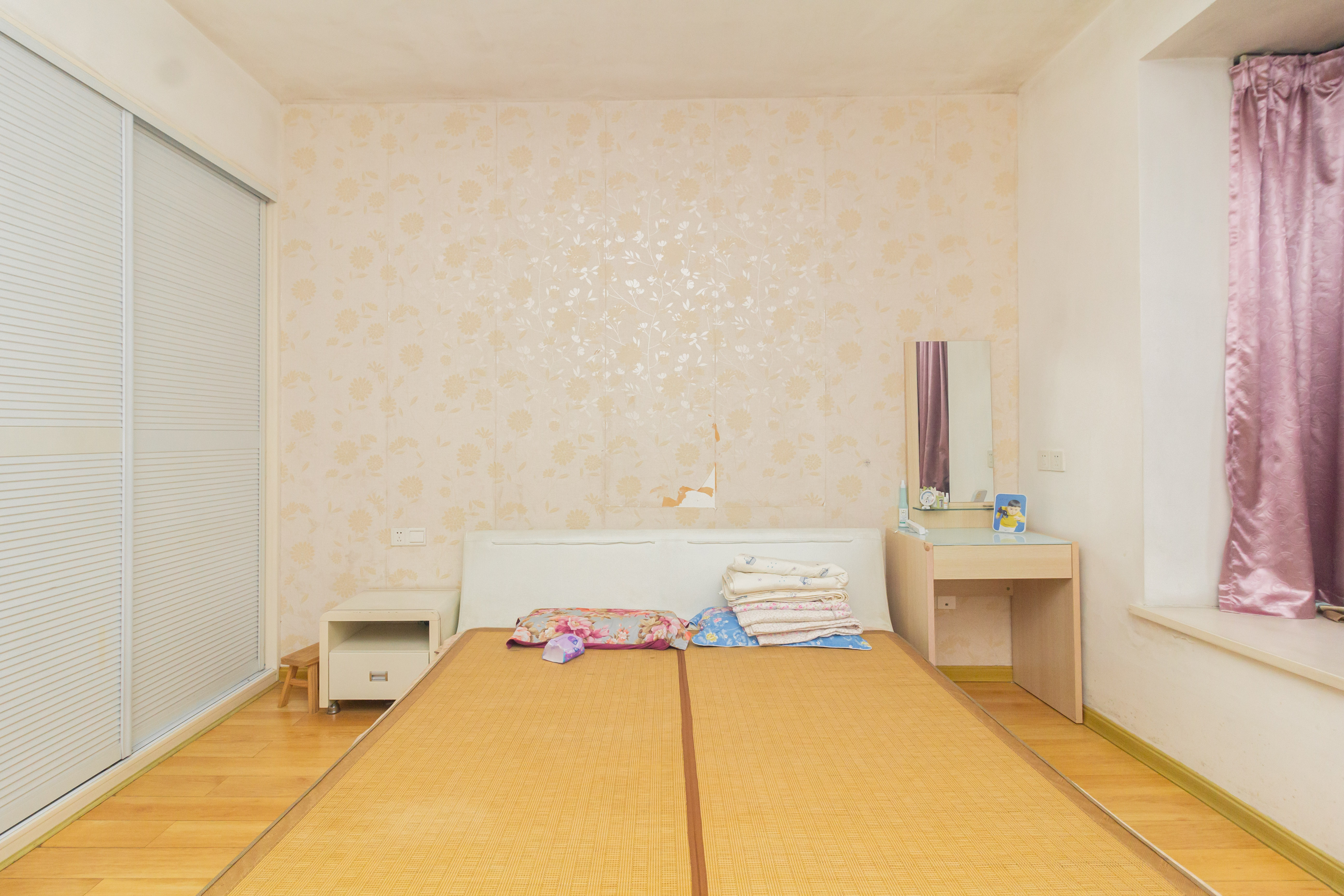 东业早安星城  4室2厅2卫    118.0万卧室