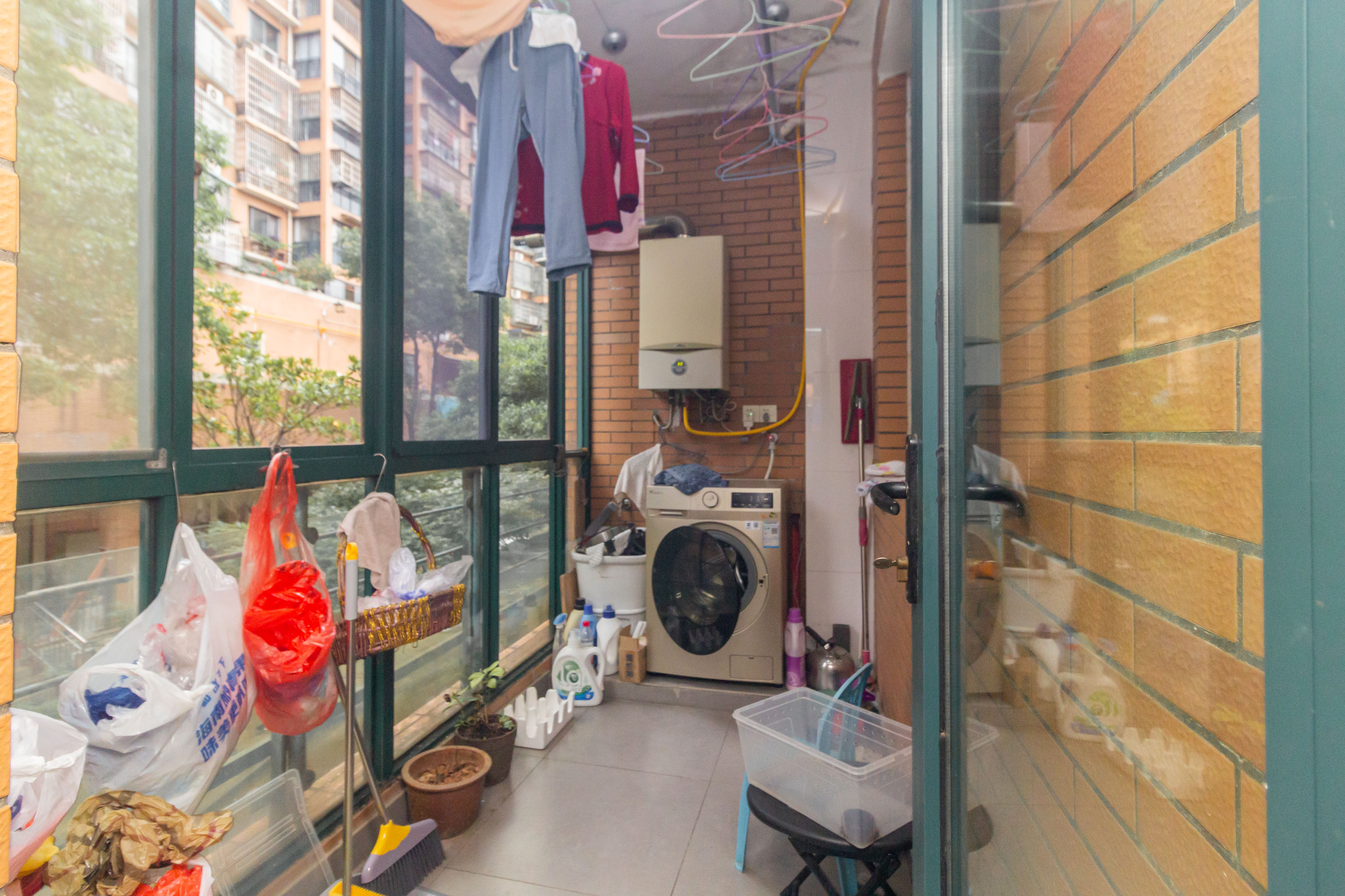 东业早安星城 4室2厅2卫 118.0万 东业早安星城 4室2厅2卫 118.0万阳台