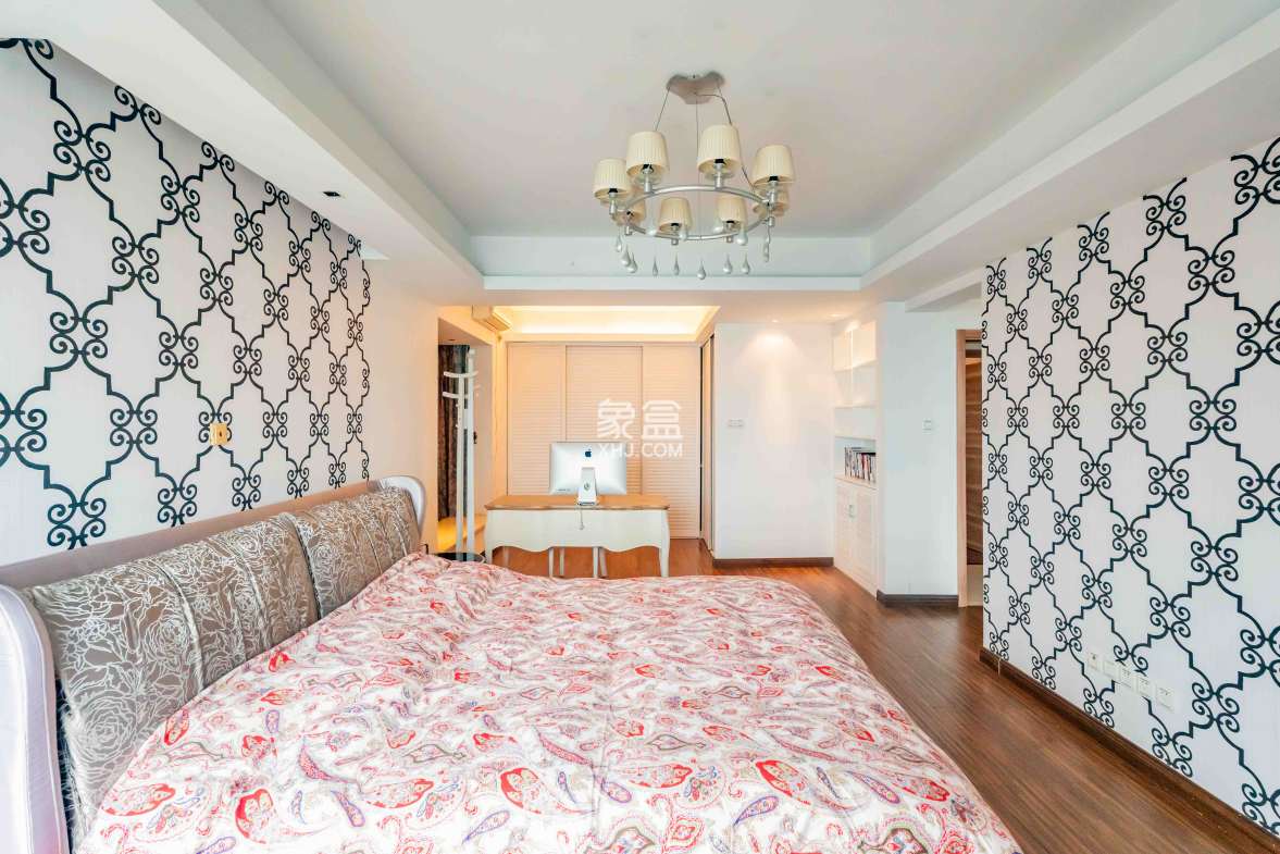 华盛新外滩  4室2厅2卫    180.0万 华盛新外滩  4室2厅2卫    180.0万卧室