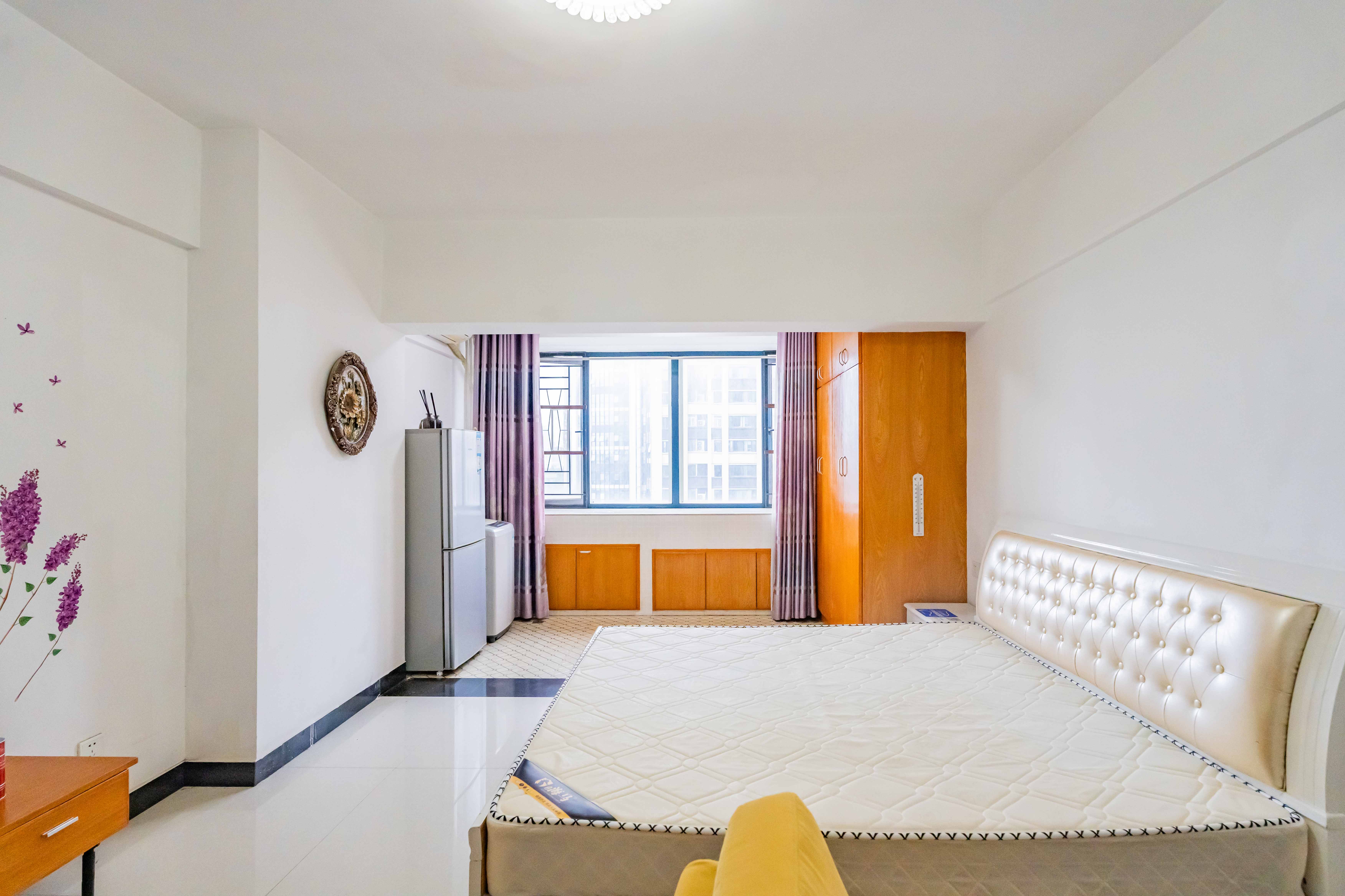 观园国际公寓 1室1厅1卫 32.0万 观园国际公寓 1室1厅1卫 32.0万卧室