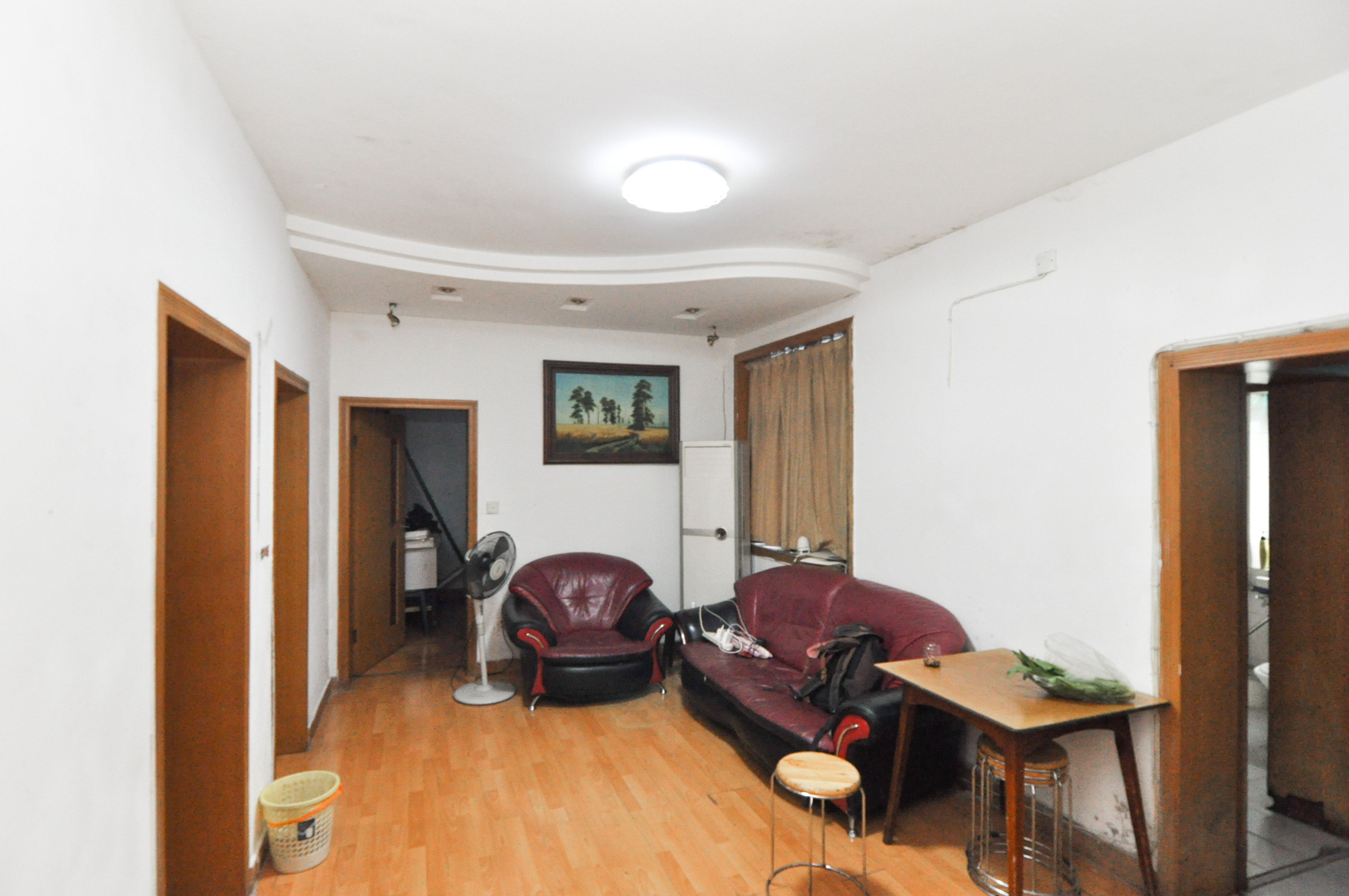 肿瘤医院生活小区  3室2厅1卫    55.0万 肿瘤医院生活小区  3室2厅1卫    55.0万客厅