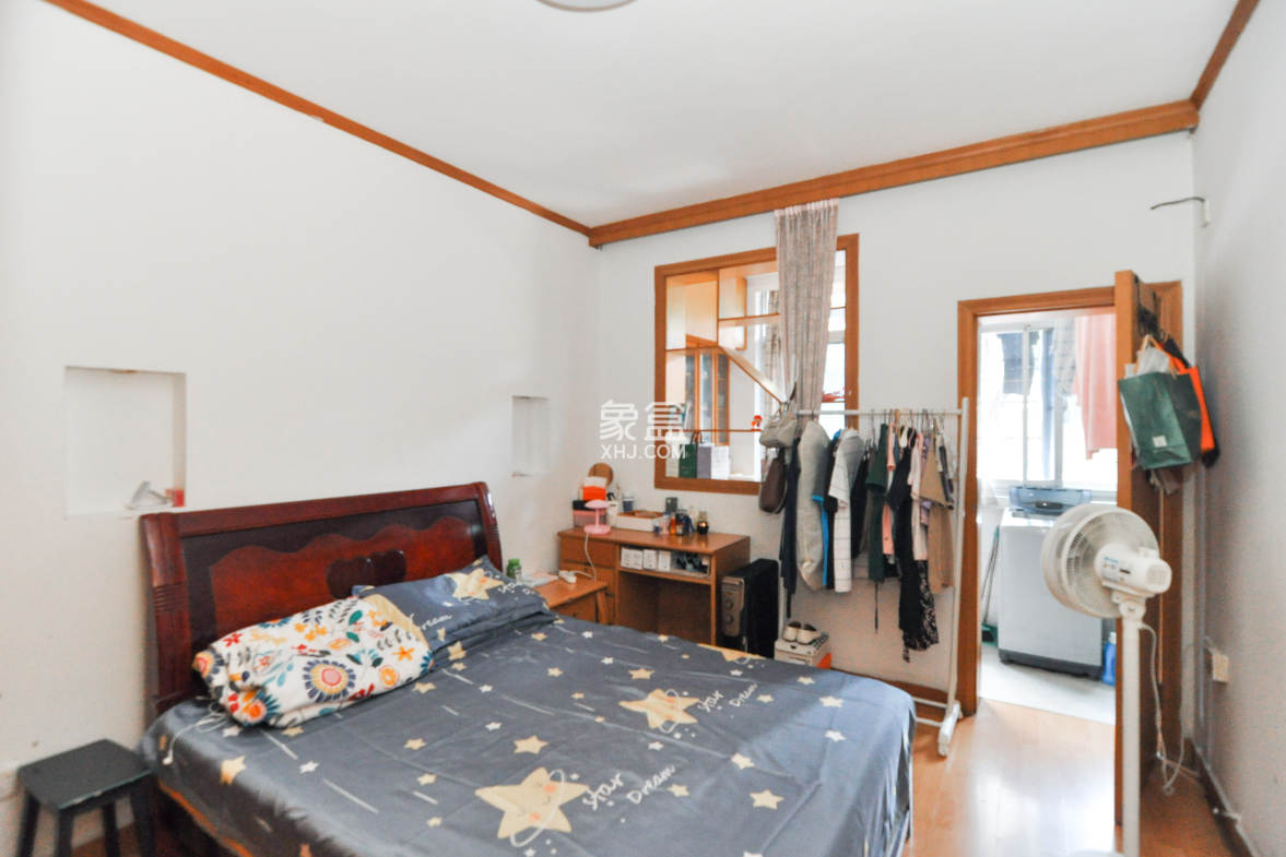 肿瘤医院生活小区  3室2厅1卫    55.0万 肿瘤医院生活小区  3室2厅1卫    55.0万卧室