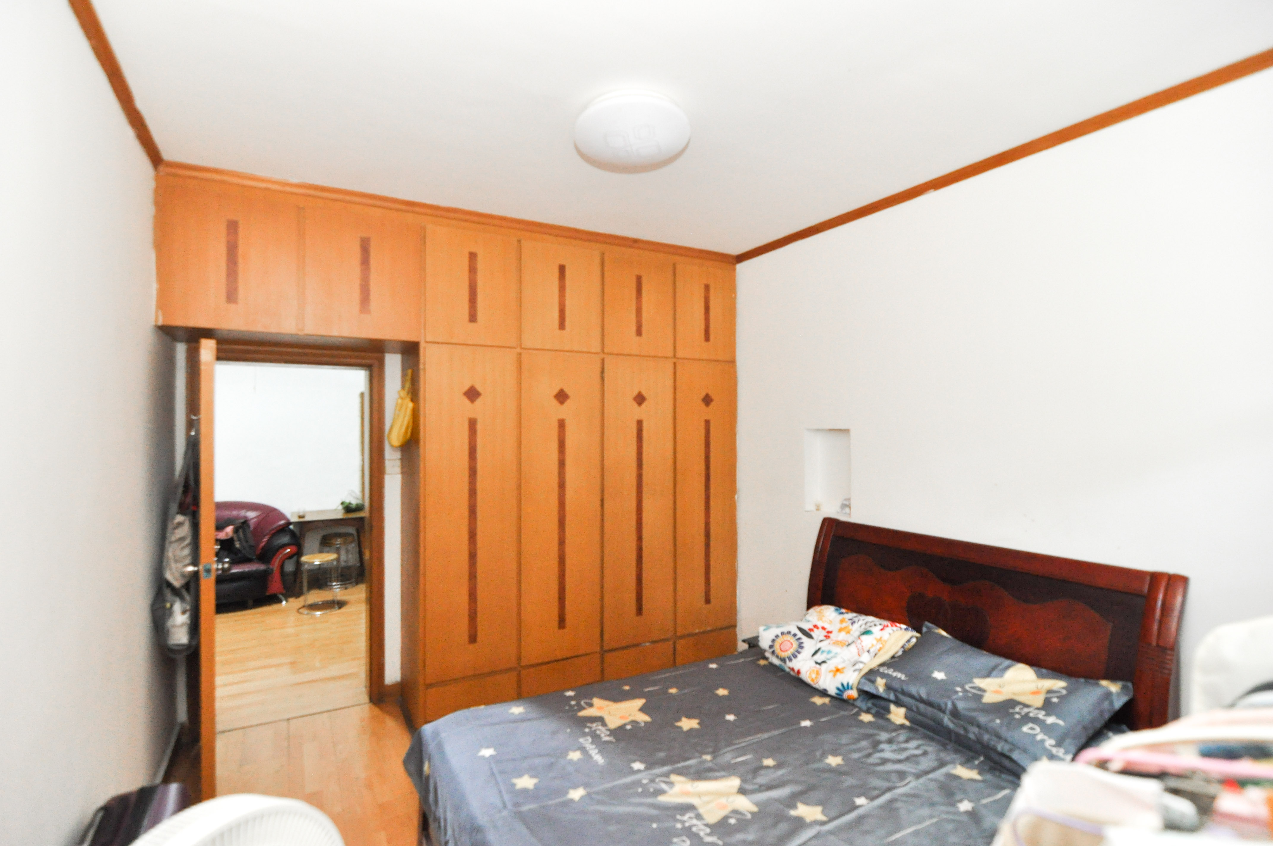 肿瘤医院生活小区  3室2厅1卫    55.0万 肿瘤医院生活小区  3室2厅1卫    55.0万卧室