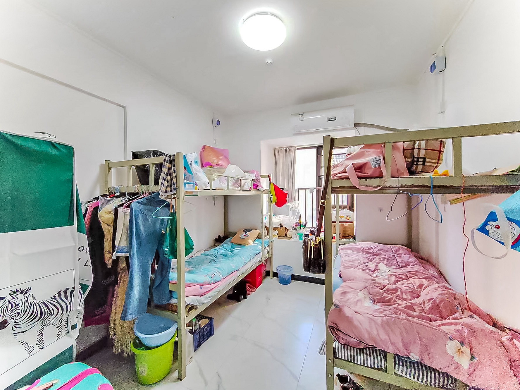 星雅美辰  4室2厅2卫   108.50万卧室