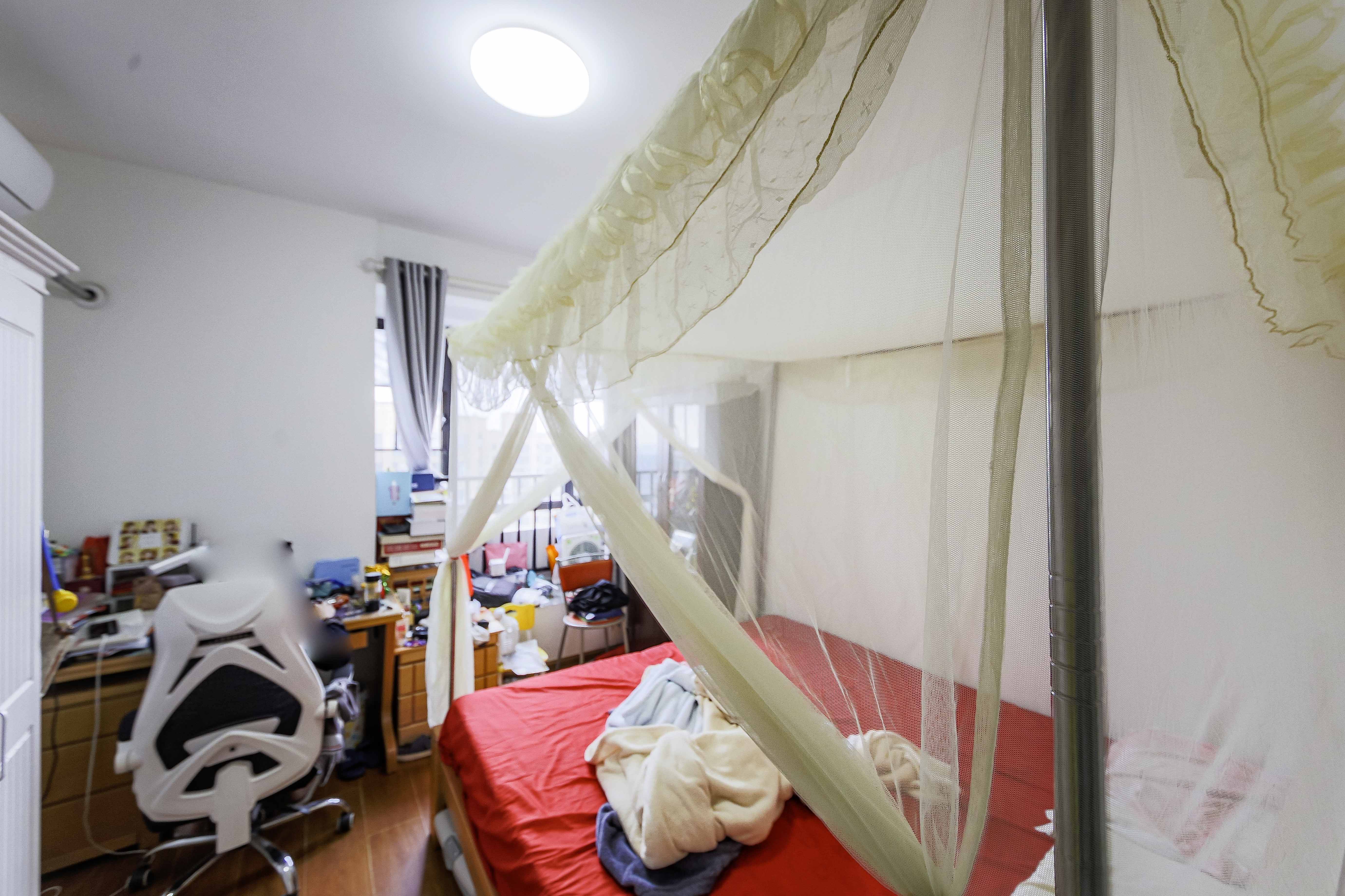 中建信和城  3室2厅2卫   140.00万卧室
