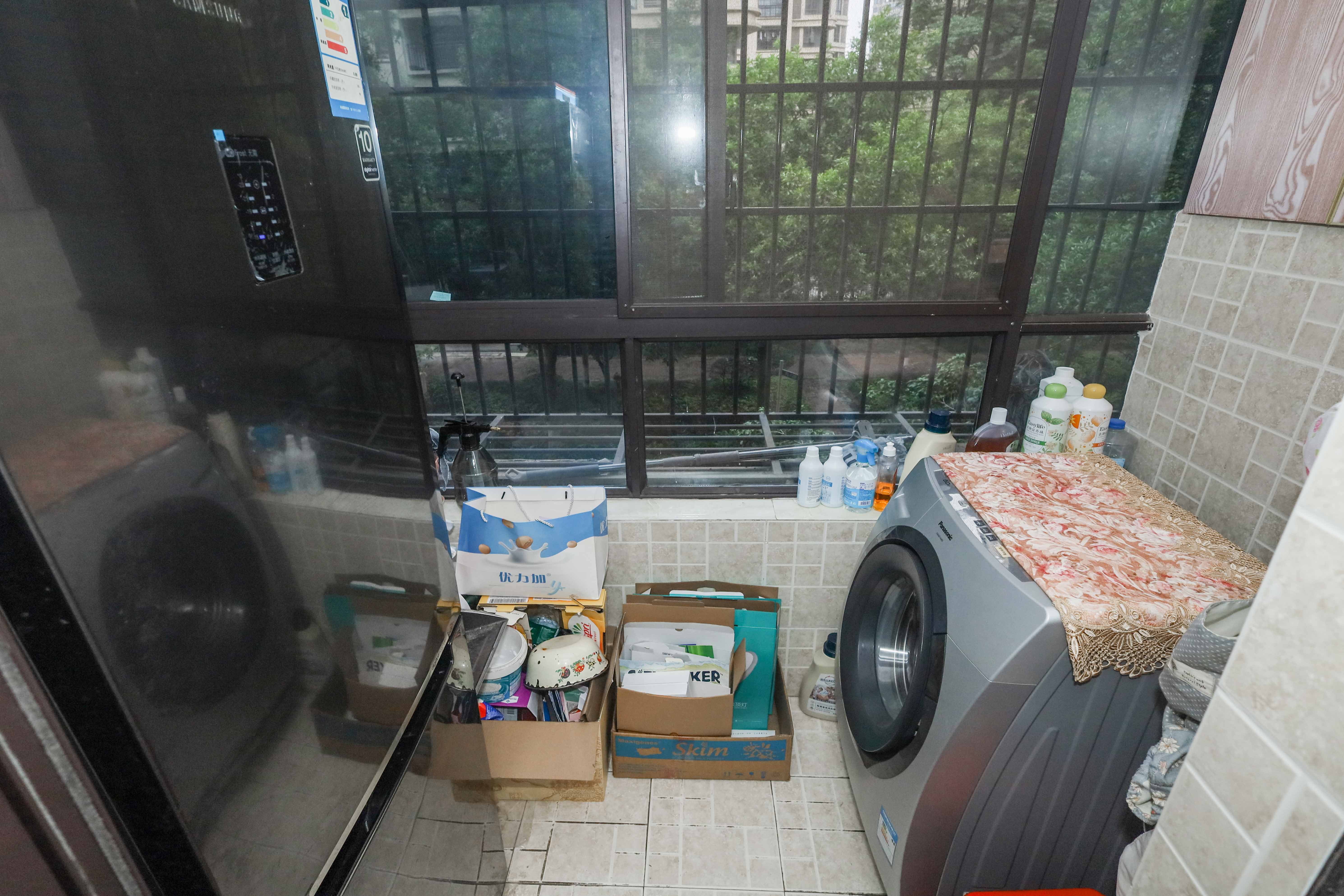保利麓谷林语F区  3室2厅1卫   99.80万阳台