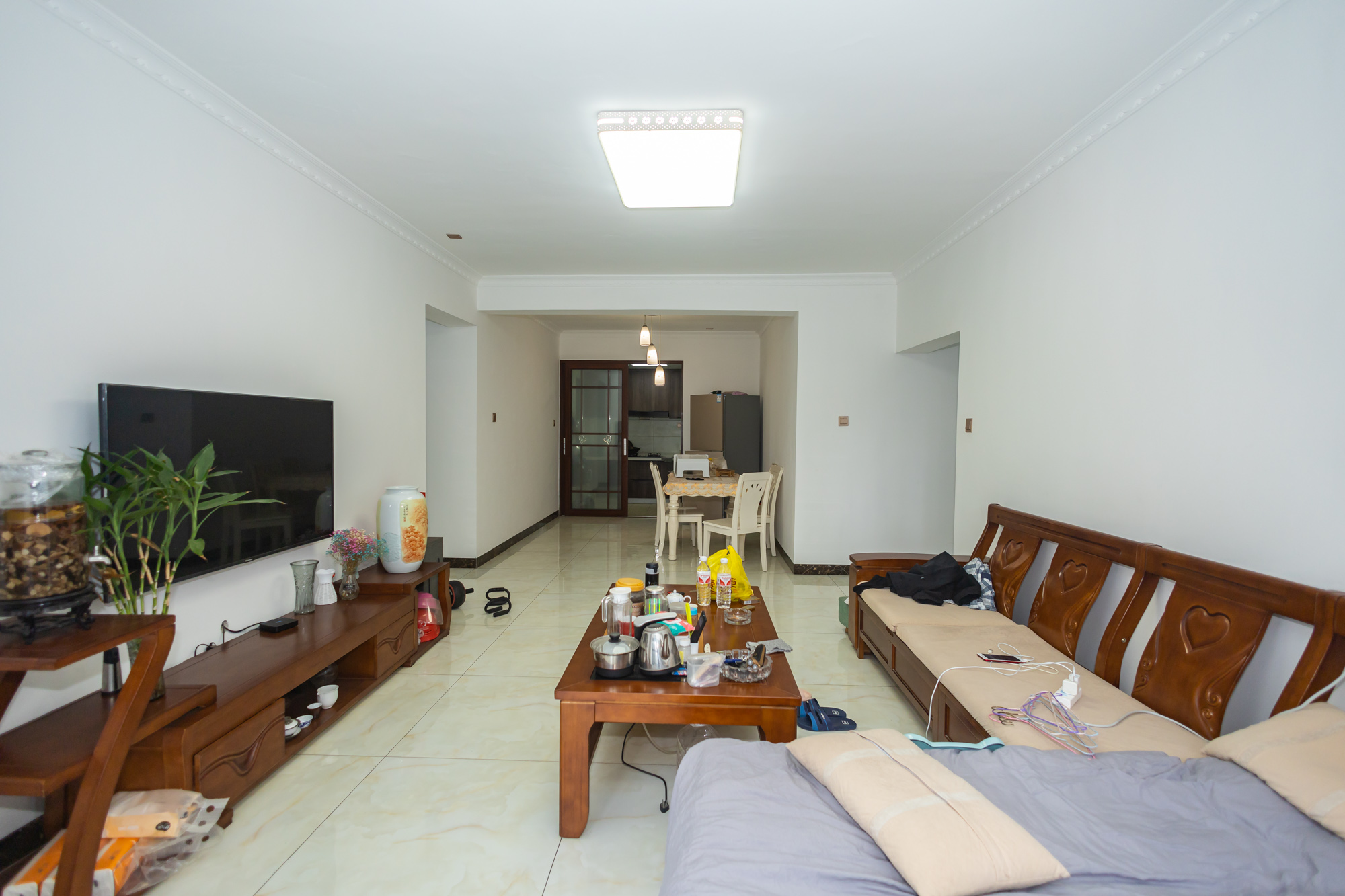 新长海广场  3室2厅2卫    68.8万 新长海广场  3室2厅2卫    68.8万