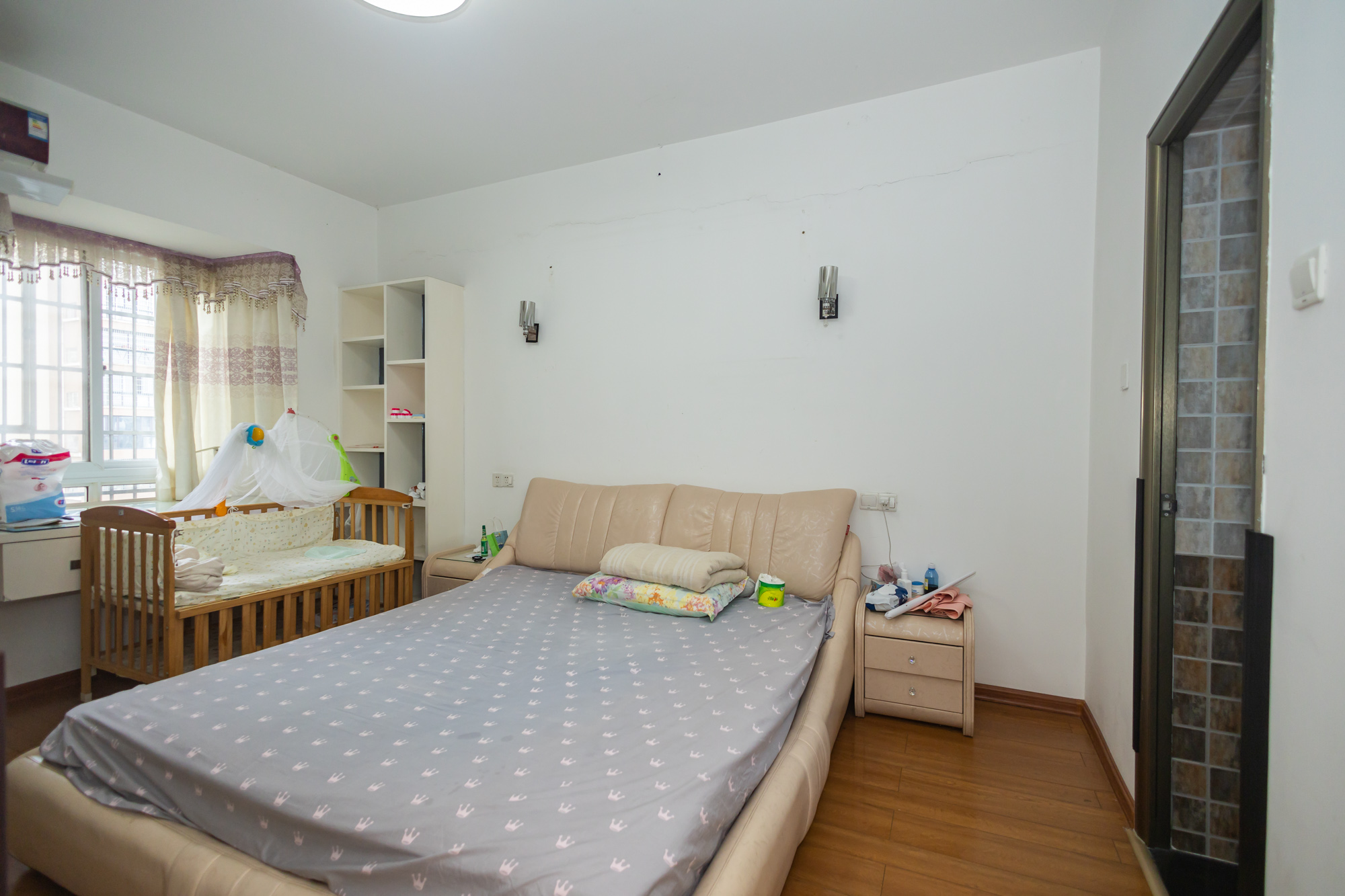 楚天世纪城东苑 3室2厅2卫 77.6万 楚天世纪城东苑 3室2厅2卫 77.6万卧室