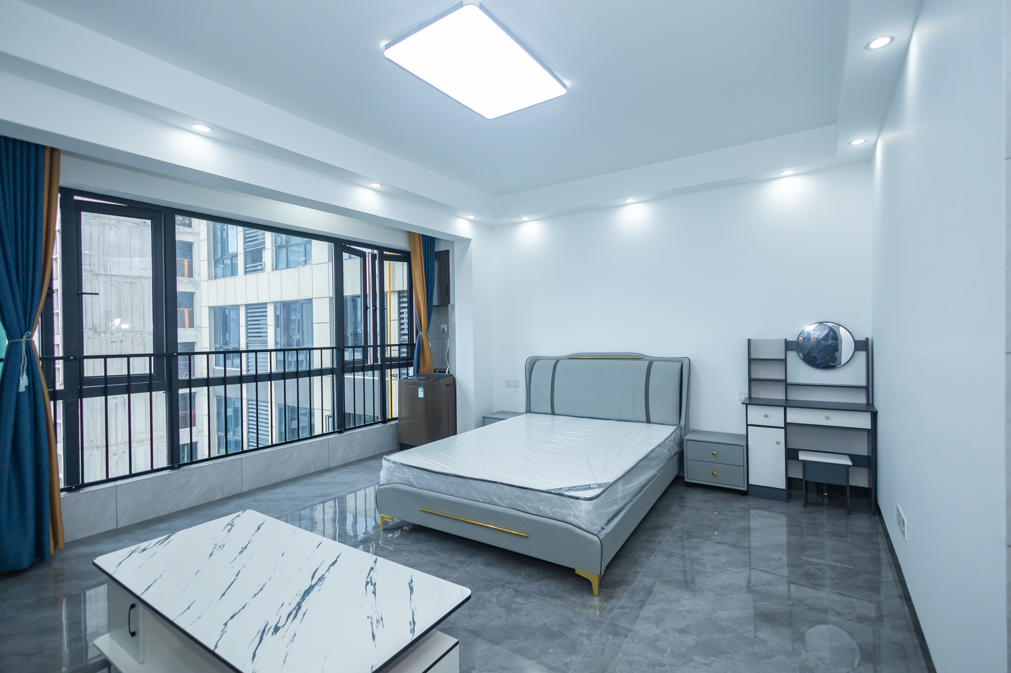 新长海漓湘悦  1室1厅1卫    25.8万 新长海漓湘悦  1室1厅1卫    25.8万客厅