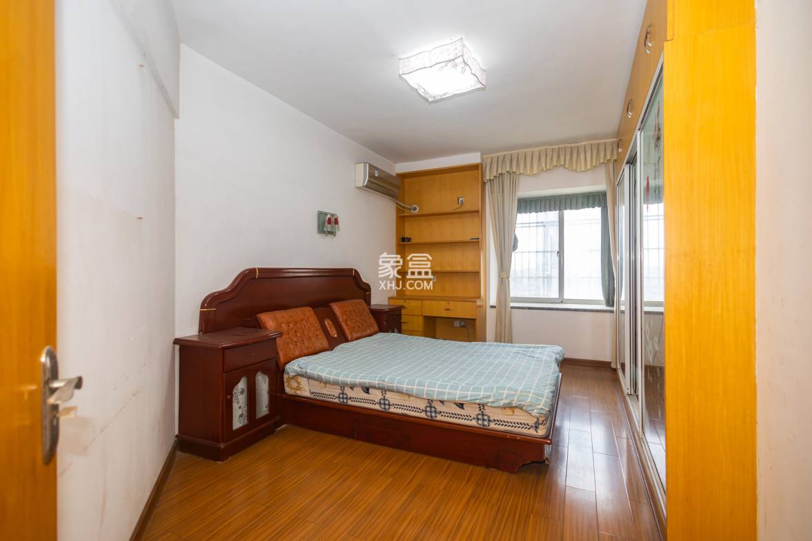 紫晶城  3室2厅2卫    98.8万 紫晶城  3室2厅2卫    98.8万卧室