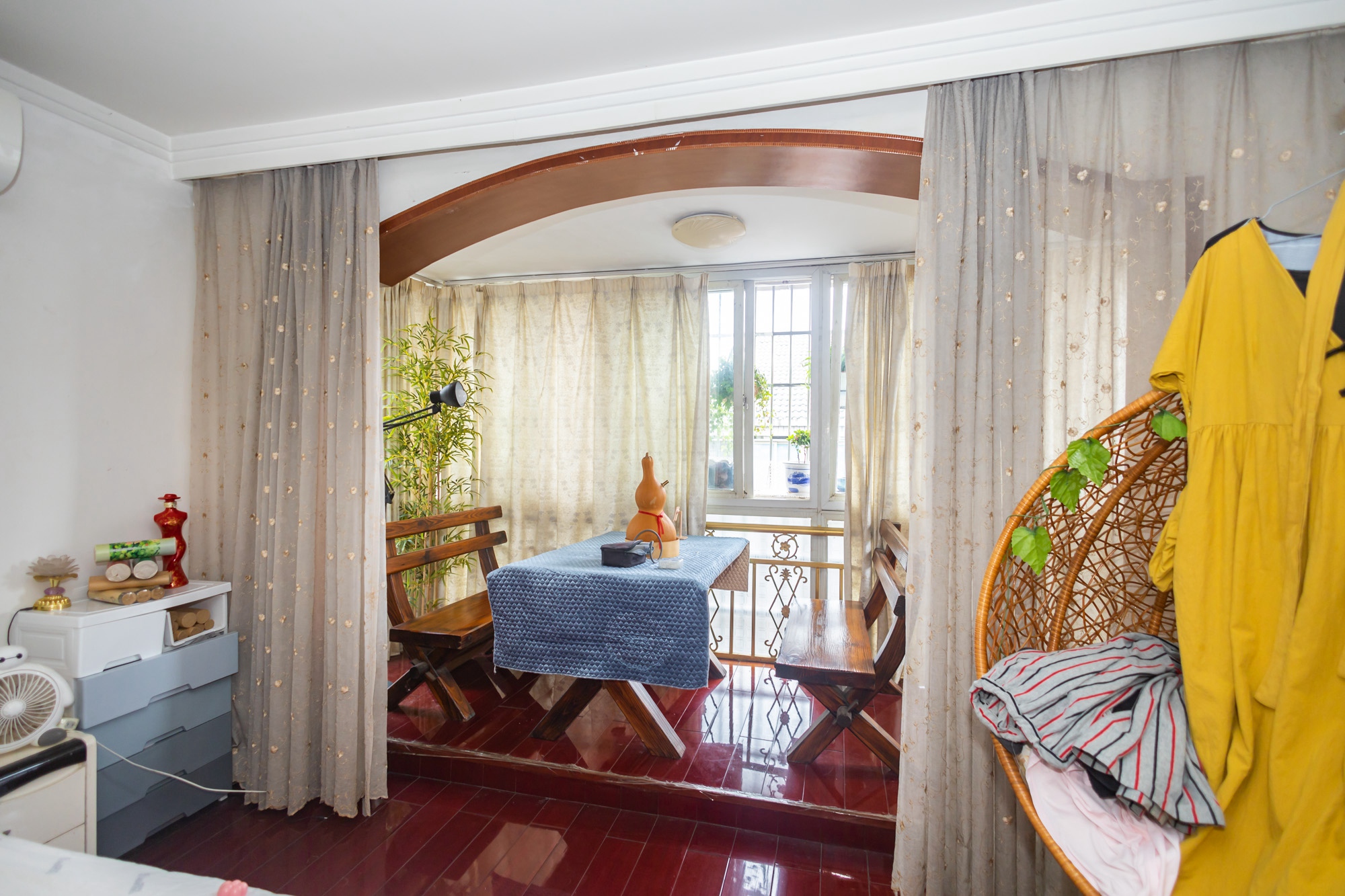 湘绣城  4室2厅1卫    84.0万阳台