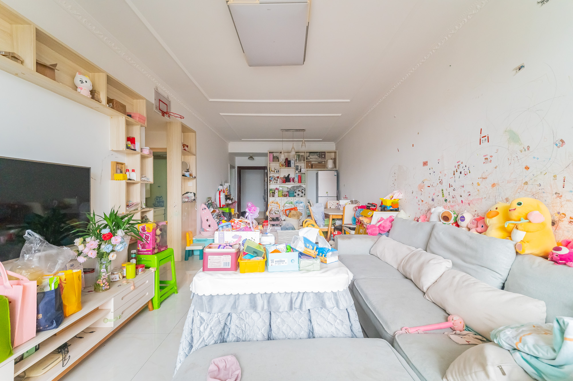 深业睿城 2室2厅1卫 68.8万 深业睿城 2室2厅1卫 68.8万客厅