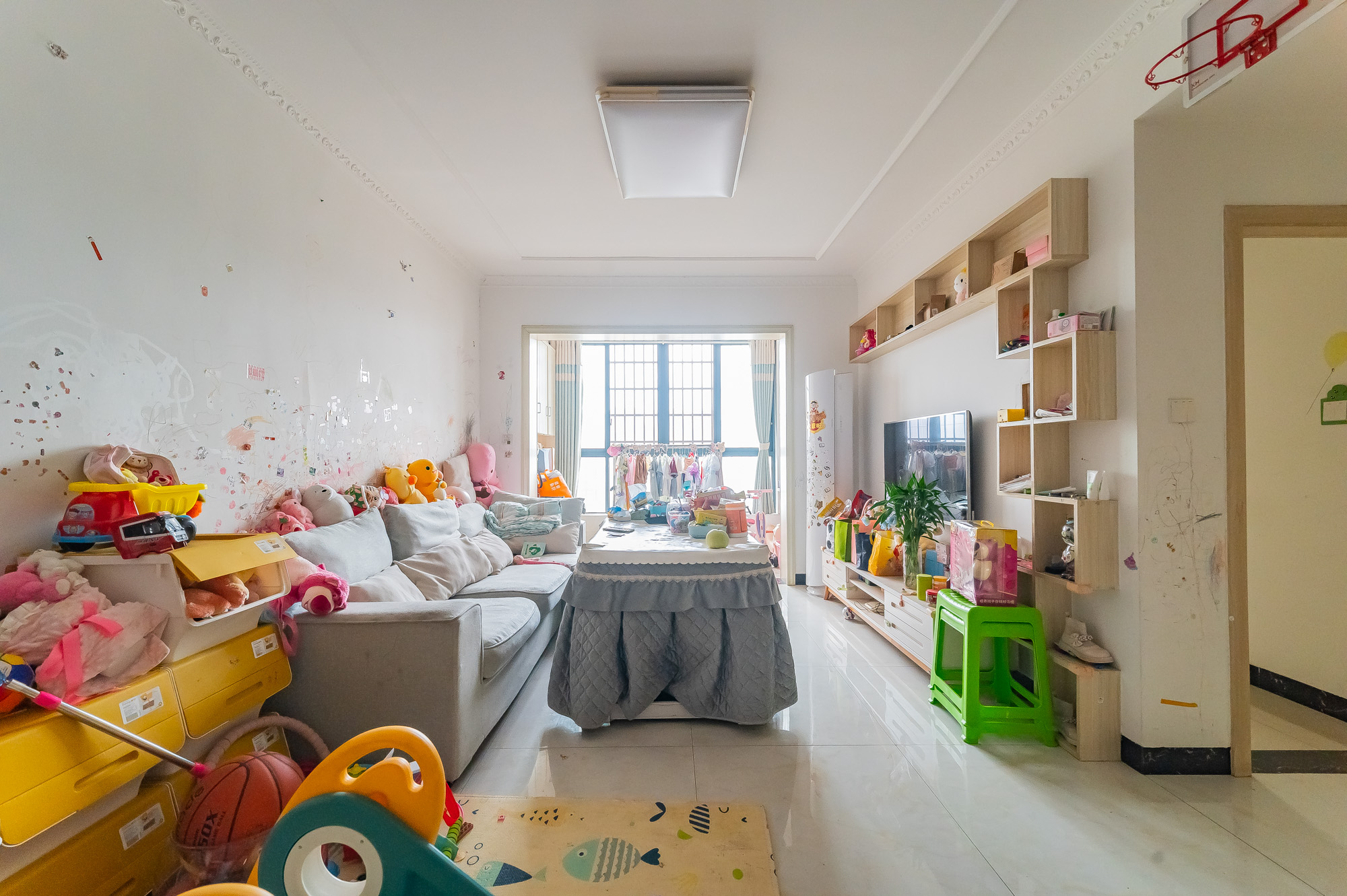 深业睿城 2室2厅1卫 68.8万 深业睿城 2室2厅1卫 68.8万客厅