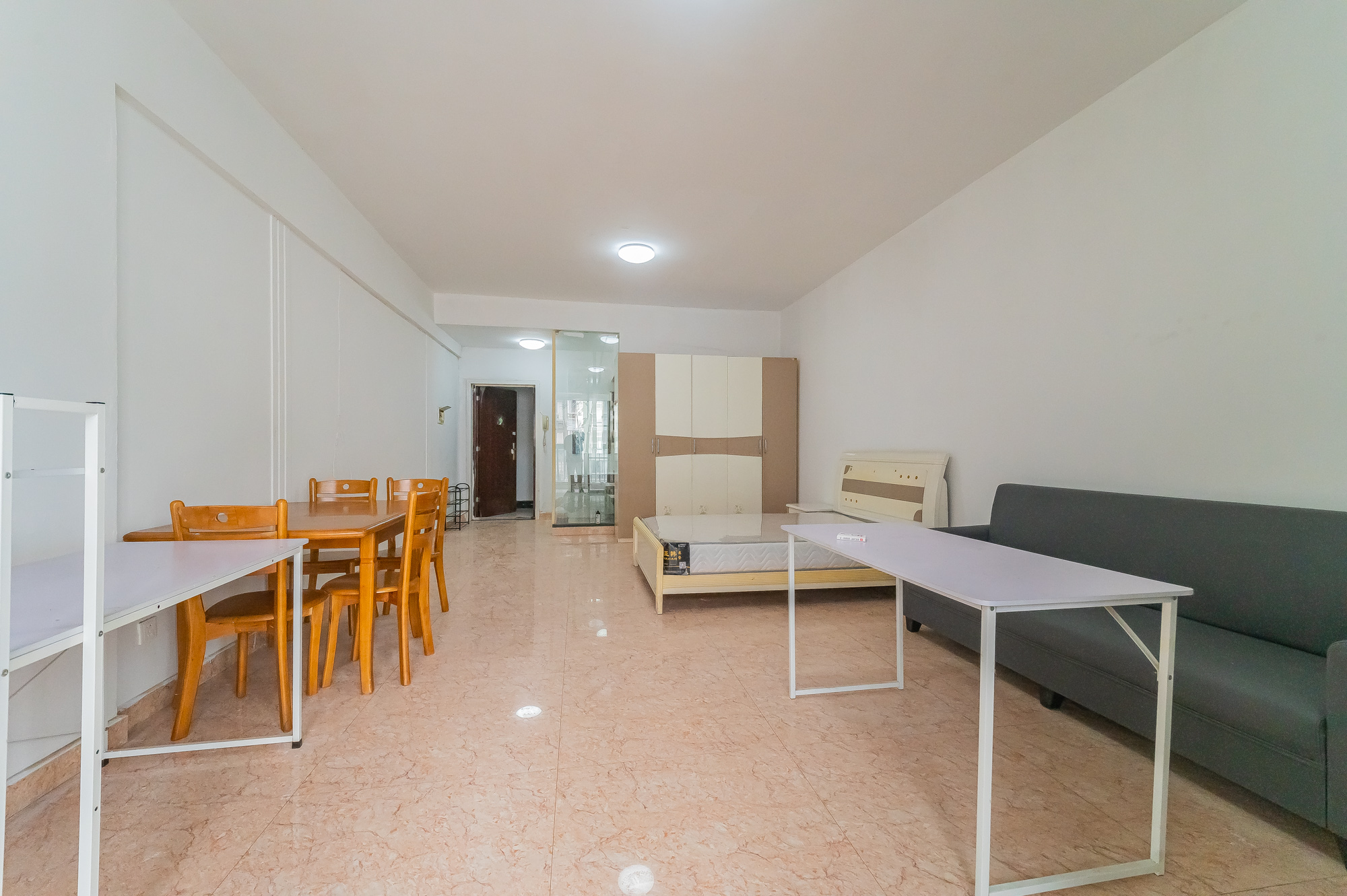 开源鑫景 1室1厅1卫 29.8万 开源鑫景 1室1厅1卫 29.8万客厅